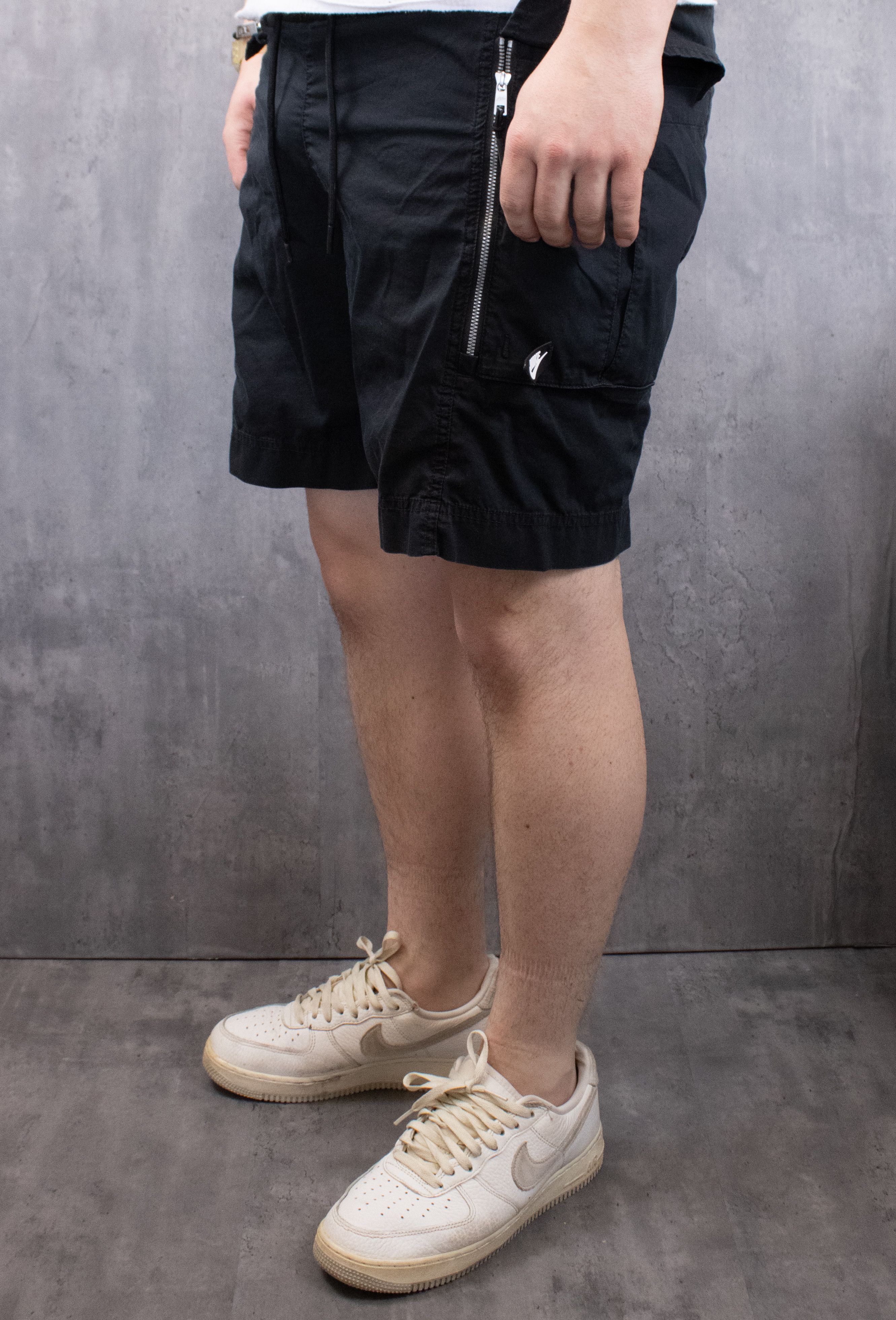 Nike Nike Cargo Y2K Style Black Baggy Above The Knee Black Shorts Size US 30 / EU 46 - 4 Thumbnail