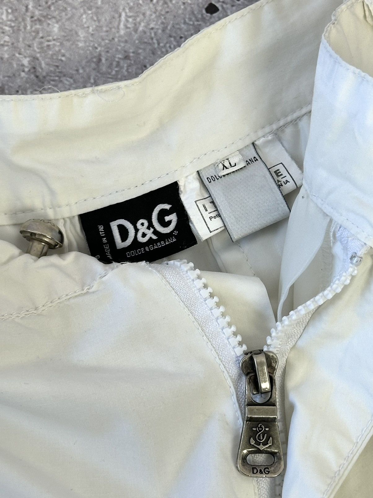 Dolce & Gabbana D&G Dolce&Gabbana Vintage White Zip Pocket Cropped Pants Size 30" / US 8 / IT 44 - 11 Thumbnail