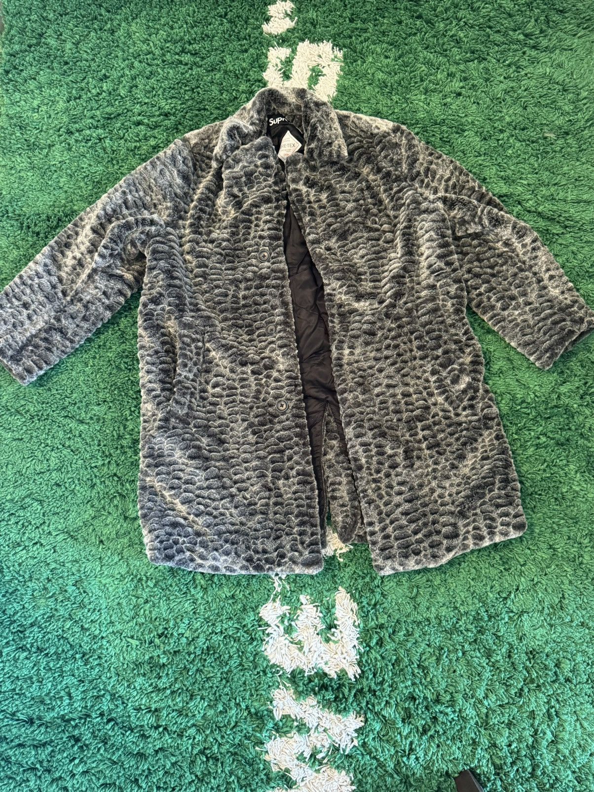 美品　Supreme Croc Faux Fur Overcoat コート Supreme Croc Faux Fur Overcoat (SS23) - $398