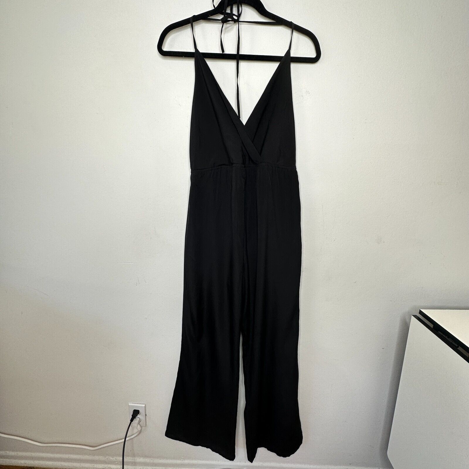 Other Kelly Renee Black Wrap VNeck Halter Top Jumpsuit Romper M Size 30" / US 8 / IT 44 - 1 Thumbnail