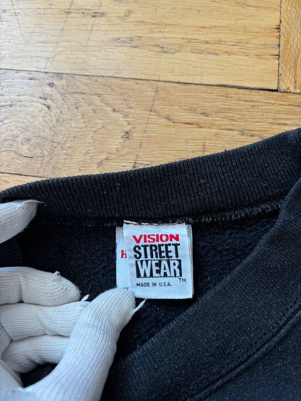 Vision Streetwear Vision Street Wear vintage rare sweatshirt 90`s 1986 USA Size US L / EU 52-54 / 3 - 9 Thumbnail