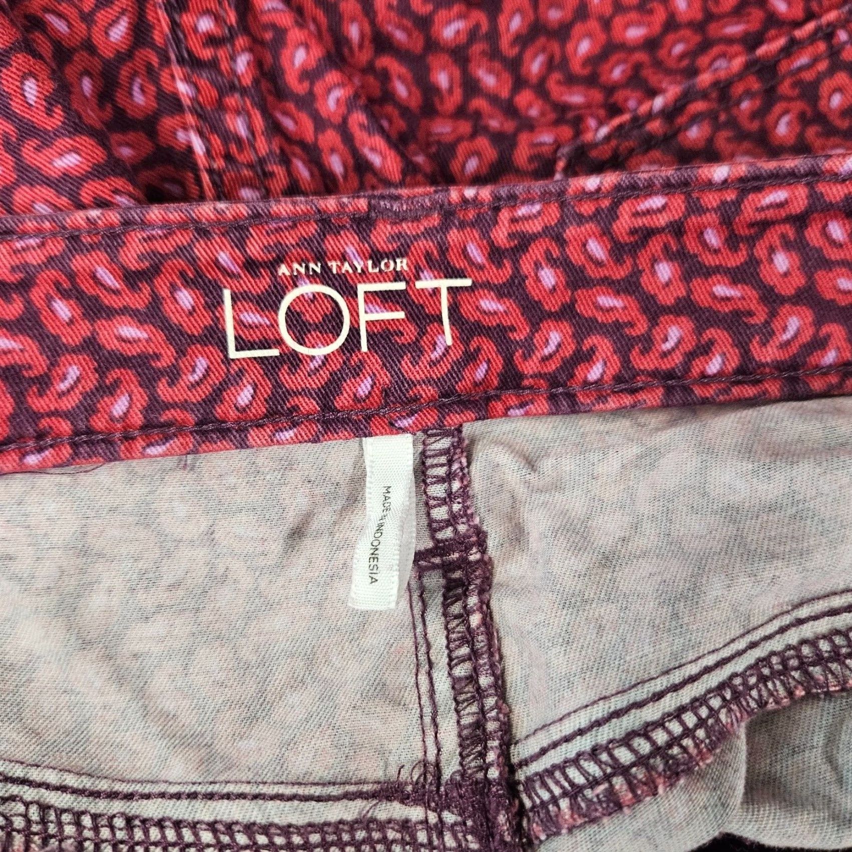 Loft LOFT Jeans Womens Modern Straight Paisley Purple Pink 8 Denim Cotton Blend Inseam 31 in Rise 8.5 in N/A Size 30" / US 8 / IT 44 - 8 Thumbnail