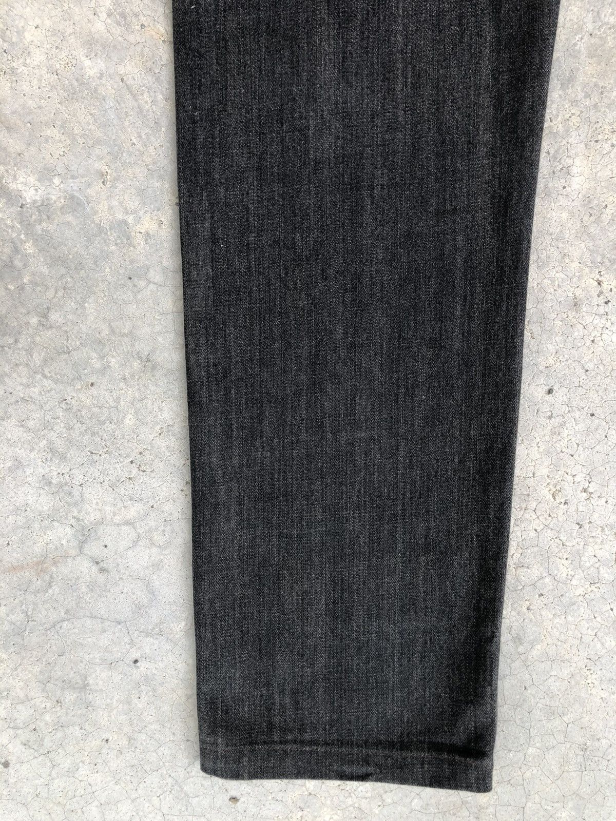 If Six Was Nine Mudwash Uniqlo Distressed Jeans Size US 32 / EU 48 - 11 Thumbnail