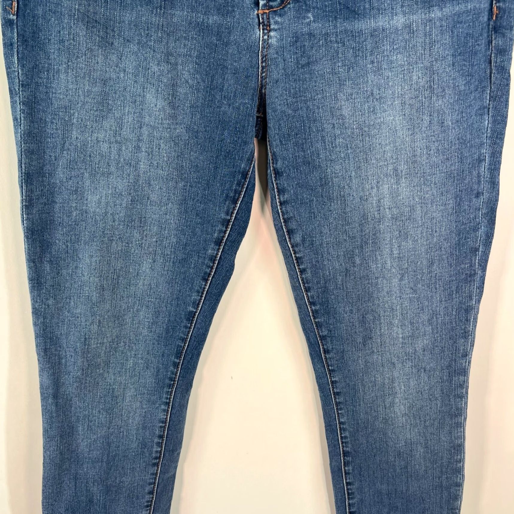 Vintage Articles Of Society Women's Distressed Skinny Jeans Size 30 Blue Stone Wash 28" Inseam Regular Fit Size 30" / US 8 / IT 44 - 3 Thumbnail