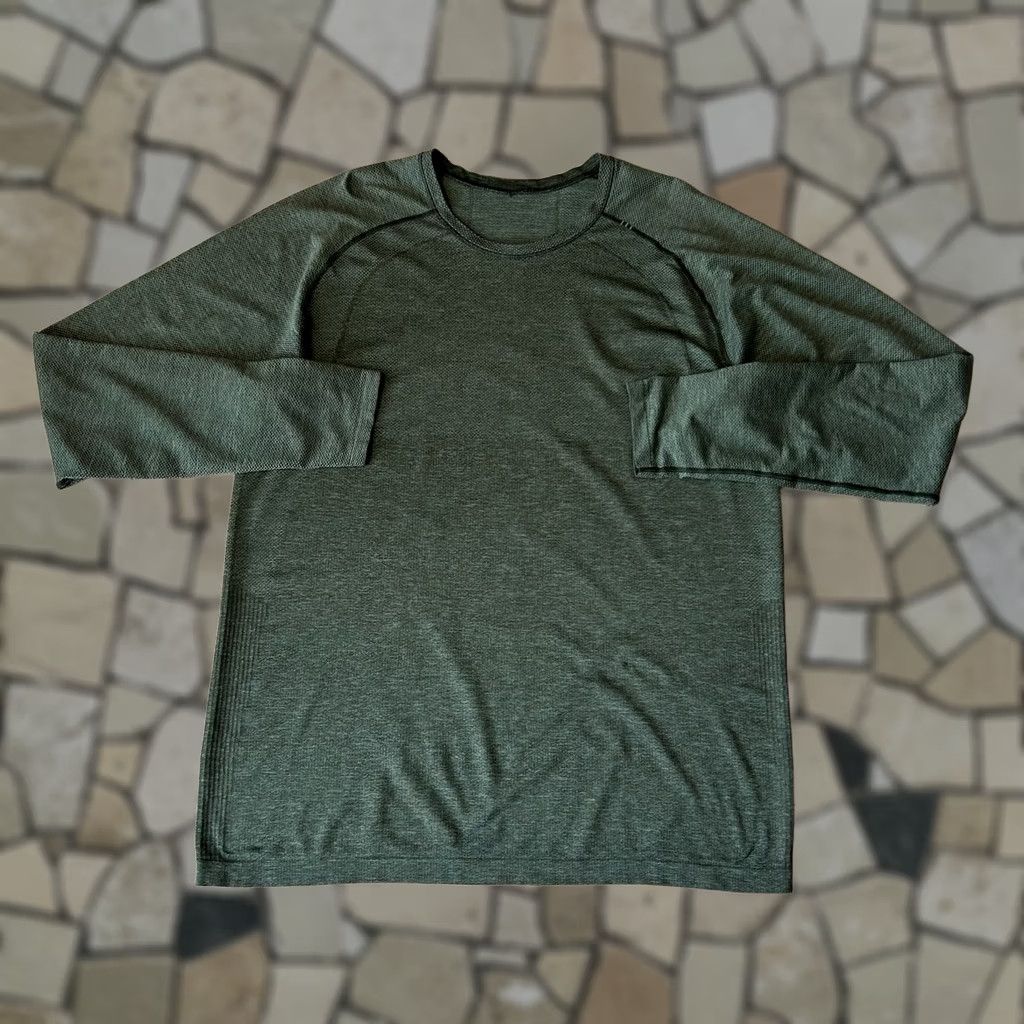 Lululemon Lululemon Metal Vent Shirt Long Sleeve Men’s XL Size US XL / EU 56 / 4 - 1 Thumbnail