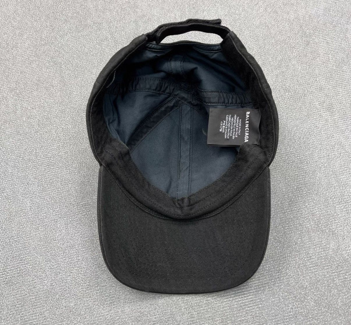Balenciaga Balenciaga Black Distressed "CREW" Embroidered Baseball Cap Size ONE SIZE - 4 Thumbnail