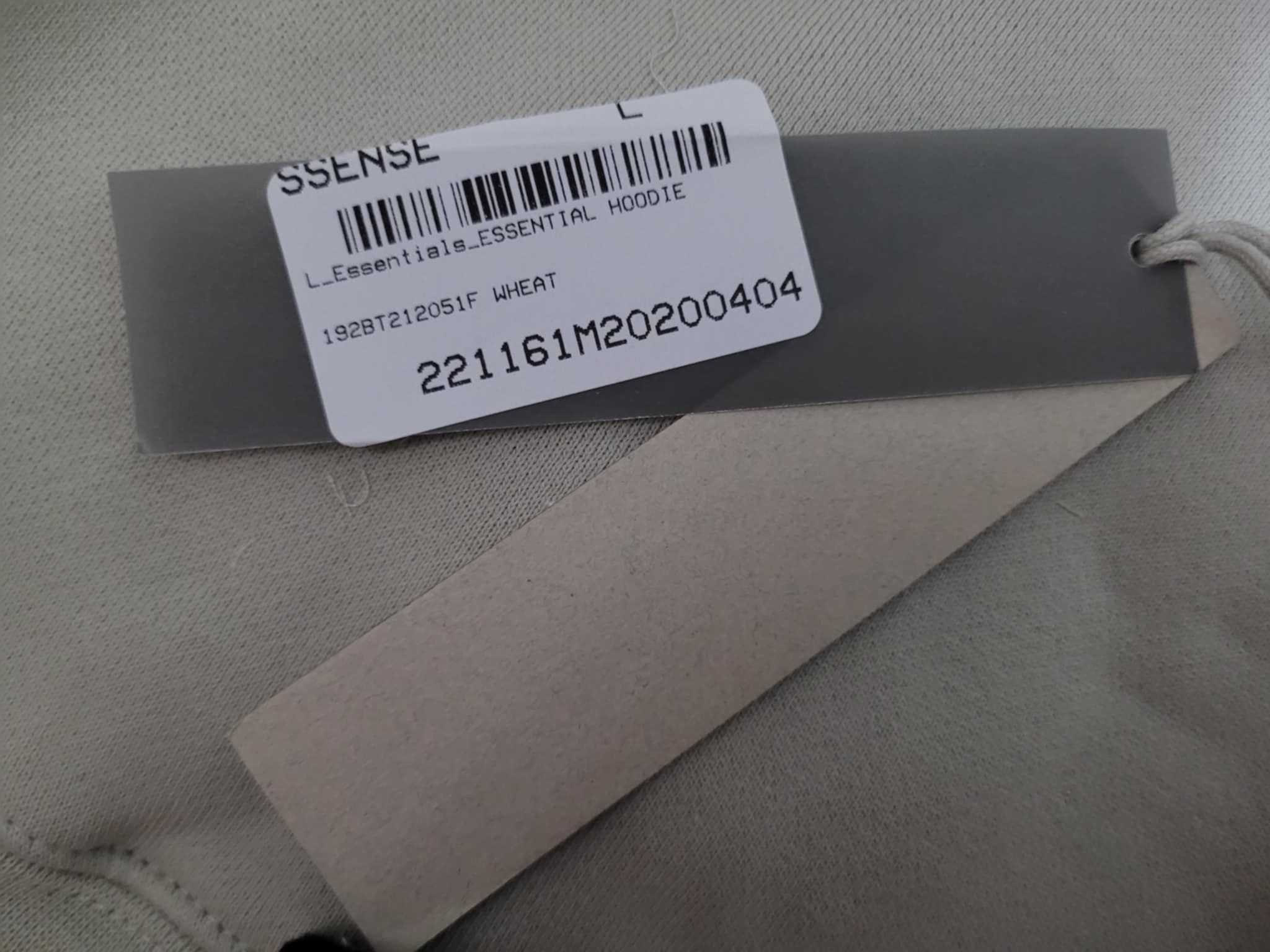 Fear of God sz L Fear of God Essentials 1977 Hoodie WHEAT Size US L / EU 52-54 / 3 - 13 Thumbnail