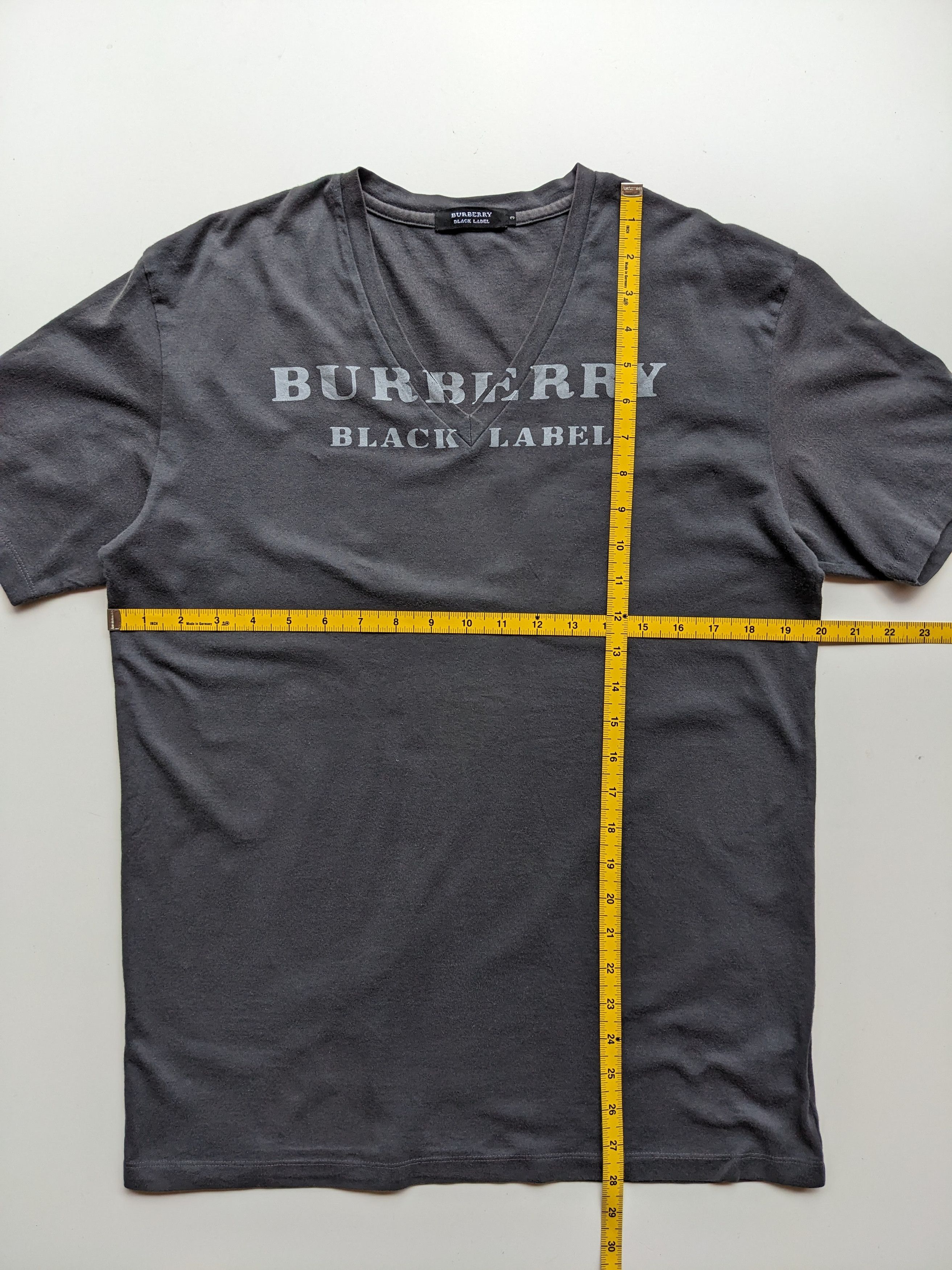 Burberry Burberry Black Label V neck tee Size US L / EU 52-54 / 3 - 3 Thumbnail