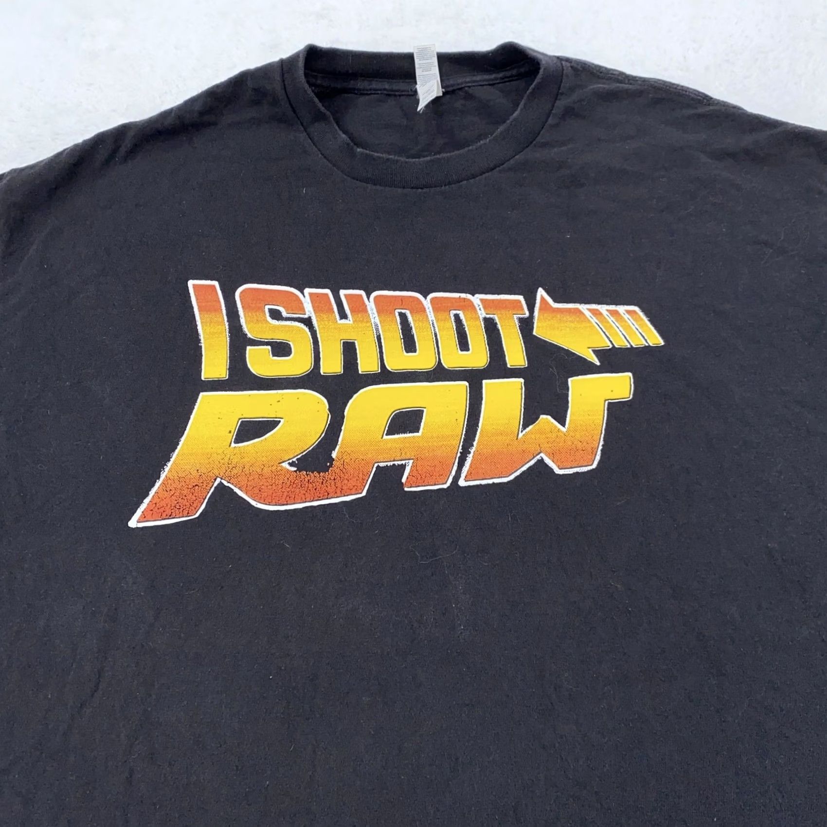 Canon I Shoot RAW Shirt Mens XL Canon Photography Graphic Tee Camera DSLR Size US XL / EU 56 / 4 - 2 Thumbnail