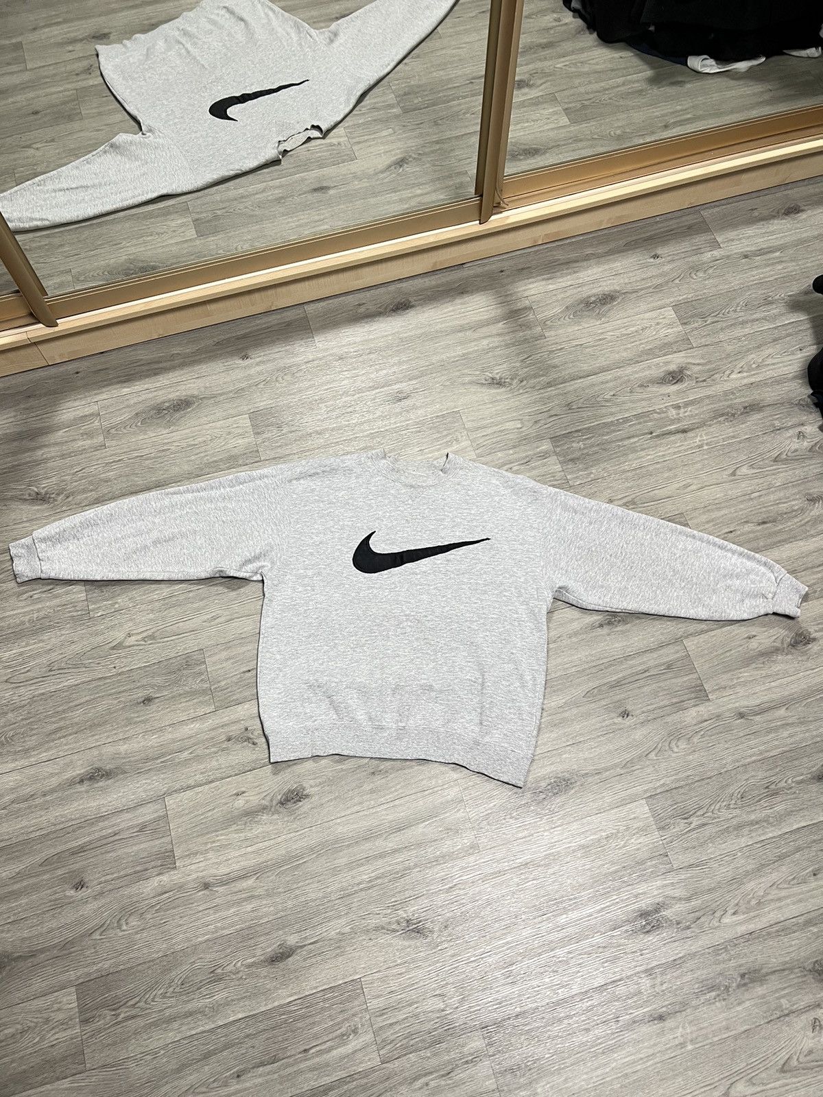 Vintage Nike vintage big swoosh sweatshirt men’s size M Size US M / EU 48-50 / 2 - 1 Thumbnail