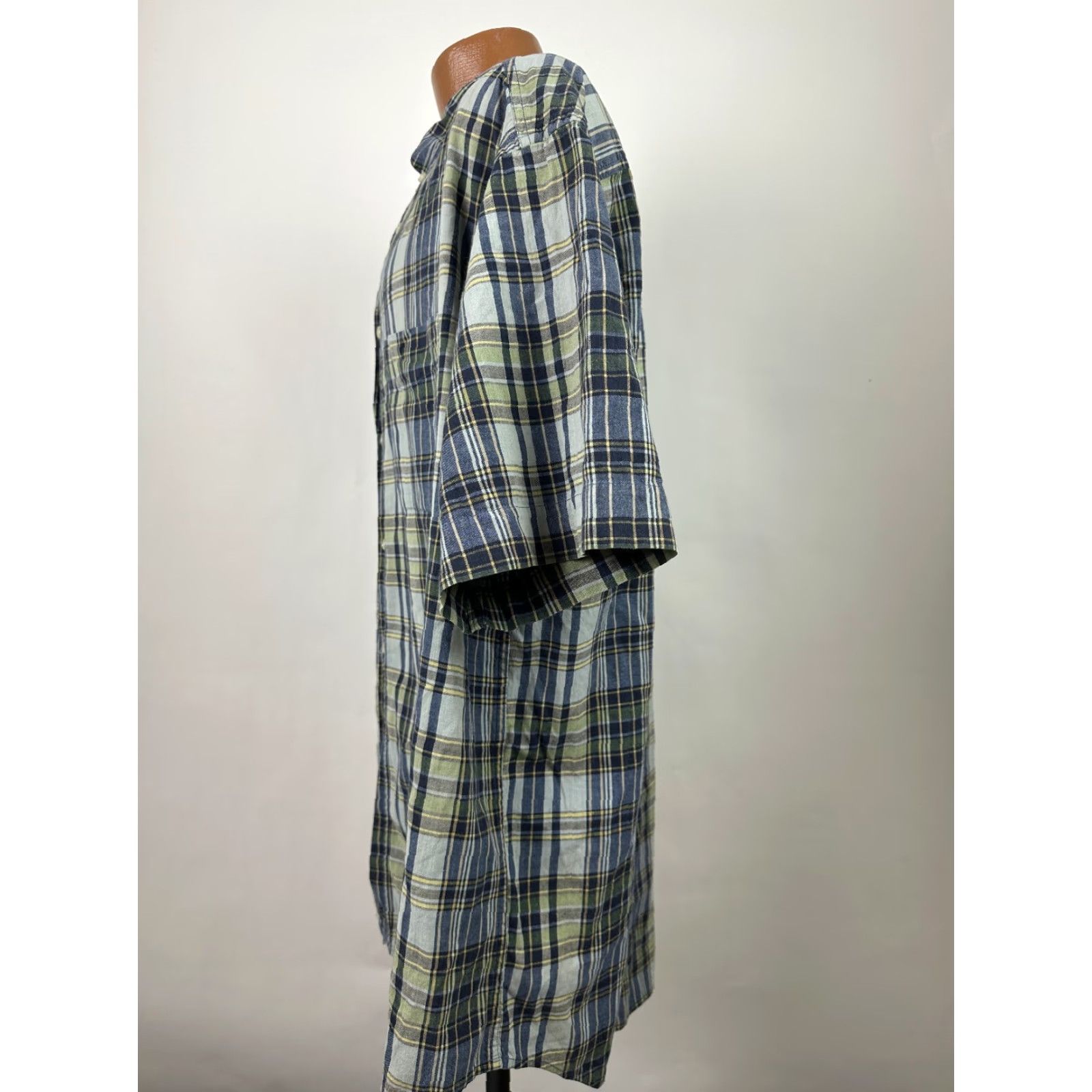 Banana Republic VINTAGE Banana Republic Shirt XL Oversized Button Down Lightweight Cotton Blue Plaid Mens Size US XL / EU 56 / 4 - 6 Thumbnail
