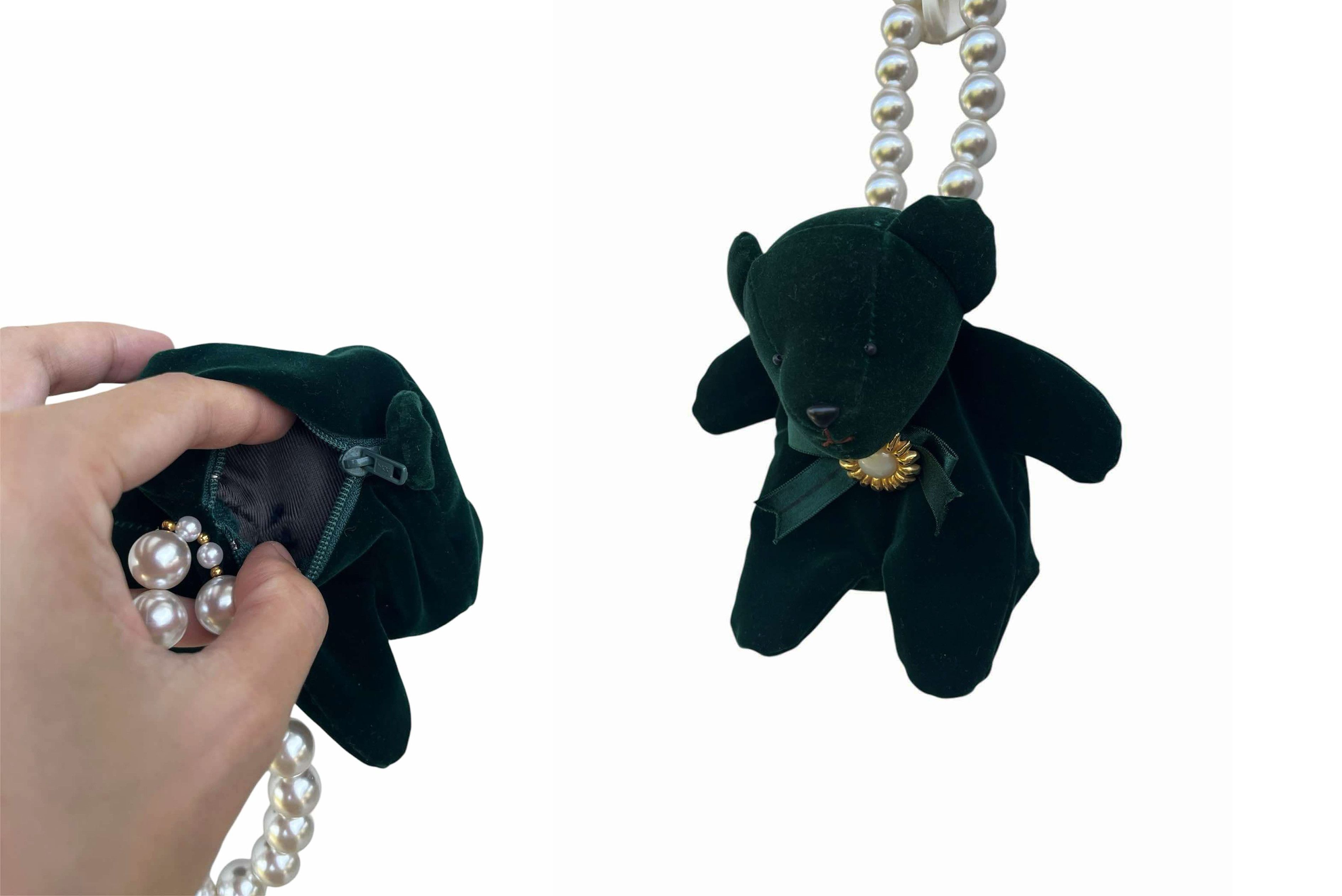 Vintage 3 Dimension Green Bear Wristlet coin purse with pearl strap Size ONE SIZE - 4 Thumbnail
