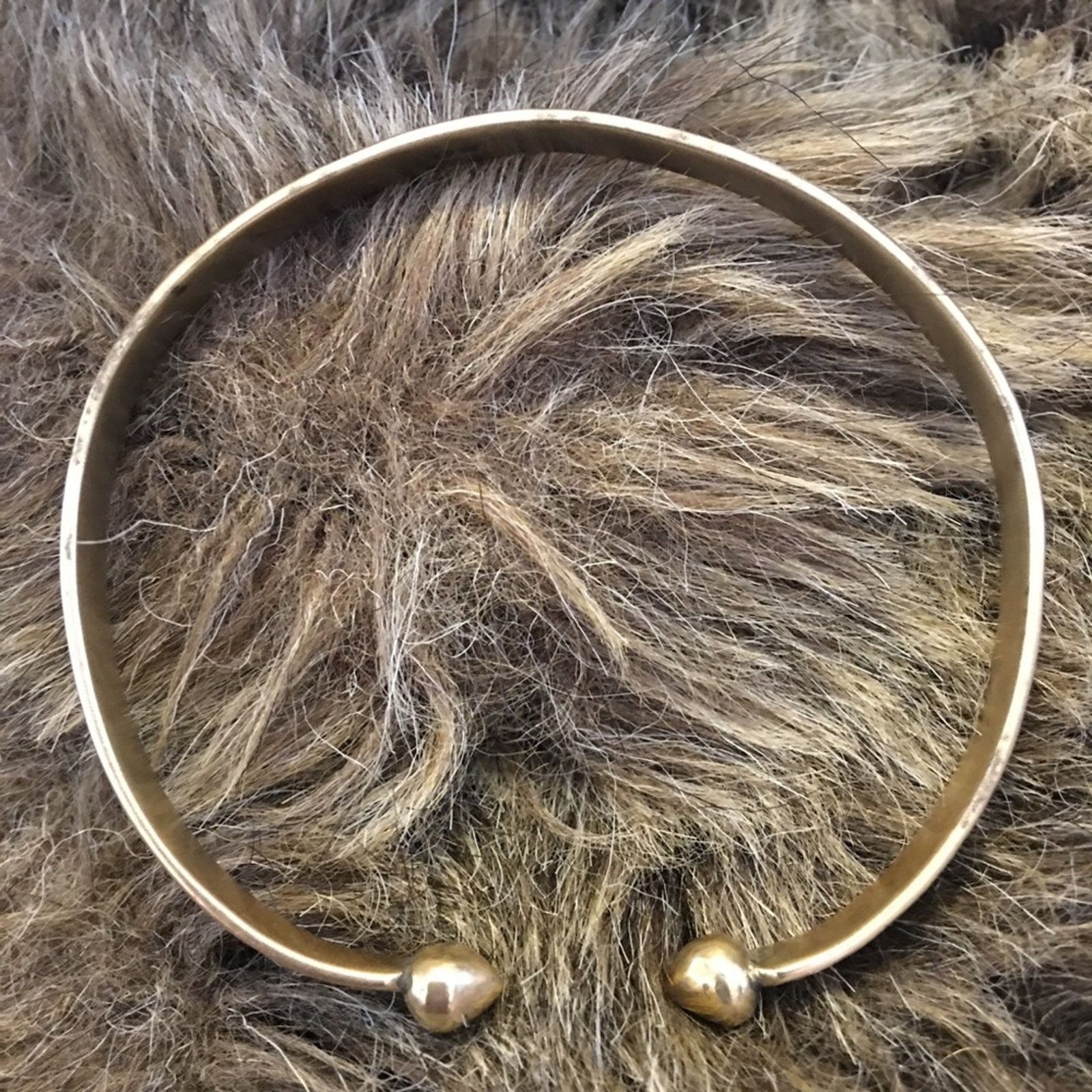 Jewelry Victorian era 18CT gold ball end torque bangle Size ONE SIZE - 8 Thumbnail