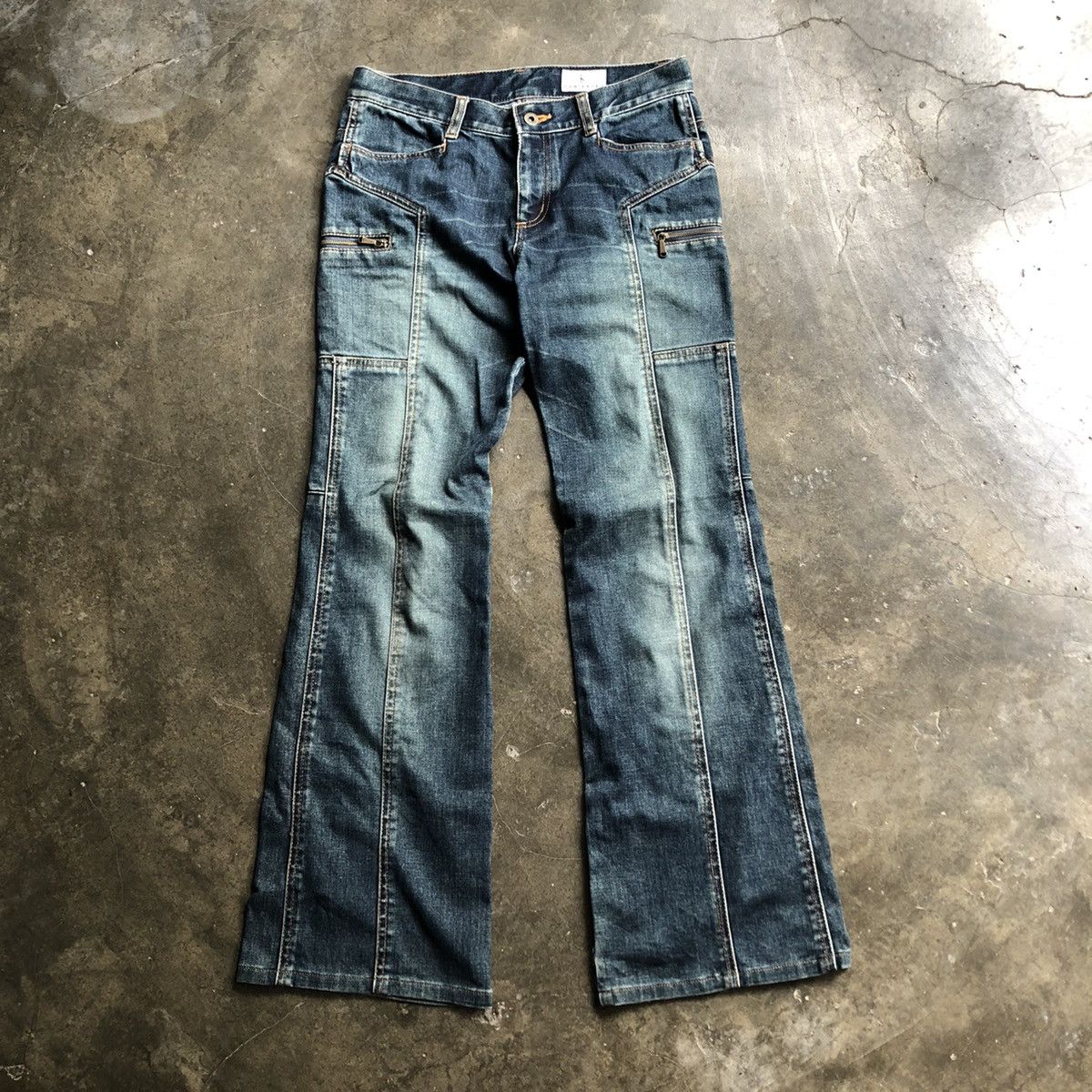 If Six Was Nine × Le Grande Bleu (L.G.B.) × Tornado Mart Kumikyoku Jeans Mudwash Flare Pants 🍒 Size US 30 / EU 46 - 2 Thumbnail