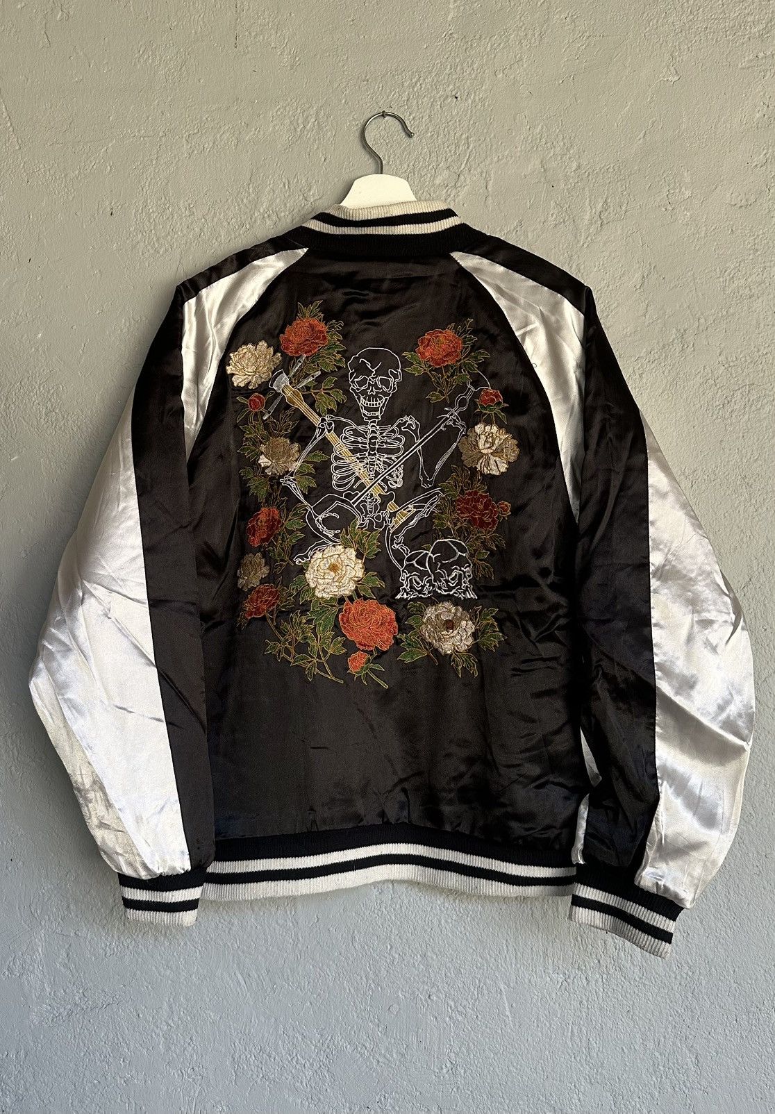 20471120 Sukajan Souvenic bone bomber Jackets Size US L / EU 52-54 / 3 - 2 Thumbnail