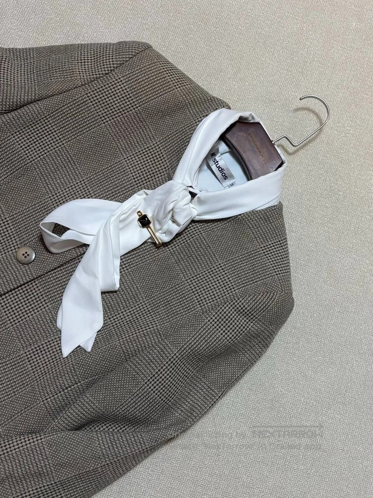 Burberry Burberry 90s Vintage Women's Suit Skirt Set. Size M / US 6-8 / IT 42-44 - 4 Thumbnail