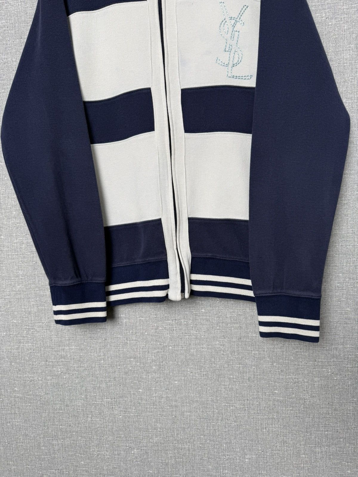 Yves Saint Laurent Vintage Yves Saint Laurent Zip Up Sweater Large YSL Logo Size US L / EU 52-54 / 3 - 15 Thumbnail
