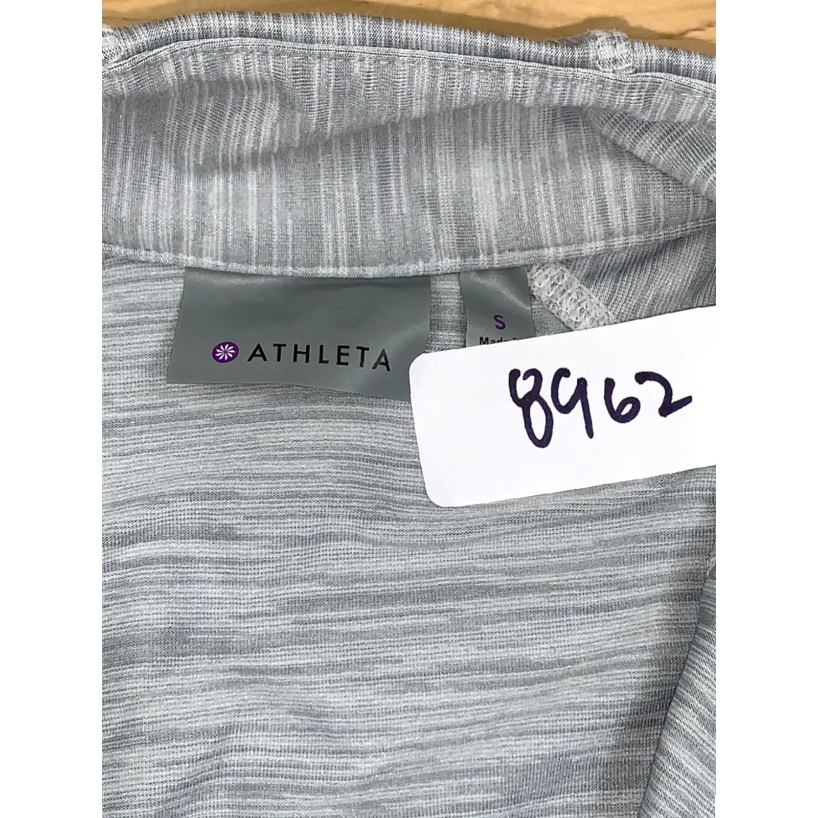 Athleta **Womens 1/4 Zip Pullover Sweatshirt Gray S Activewear** User: **Athleta 1/4 Zip Pullover Sweatshirt Gray S Women's Activewear** Size S / US 4 / IT 40 - 3 Thumbnail