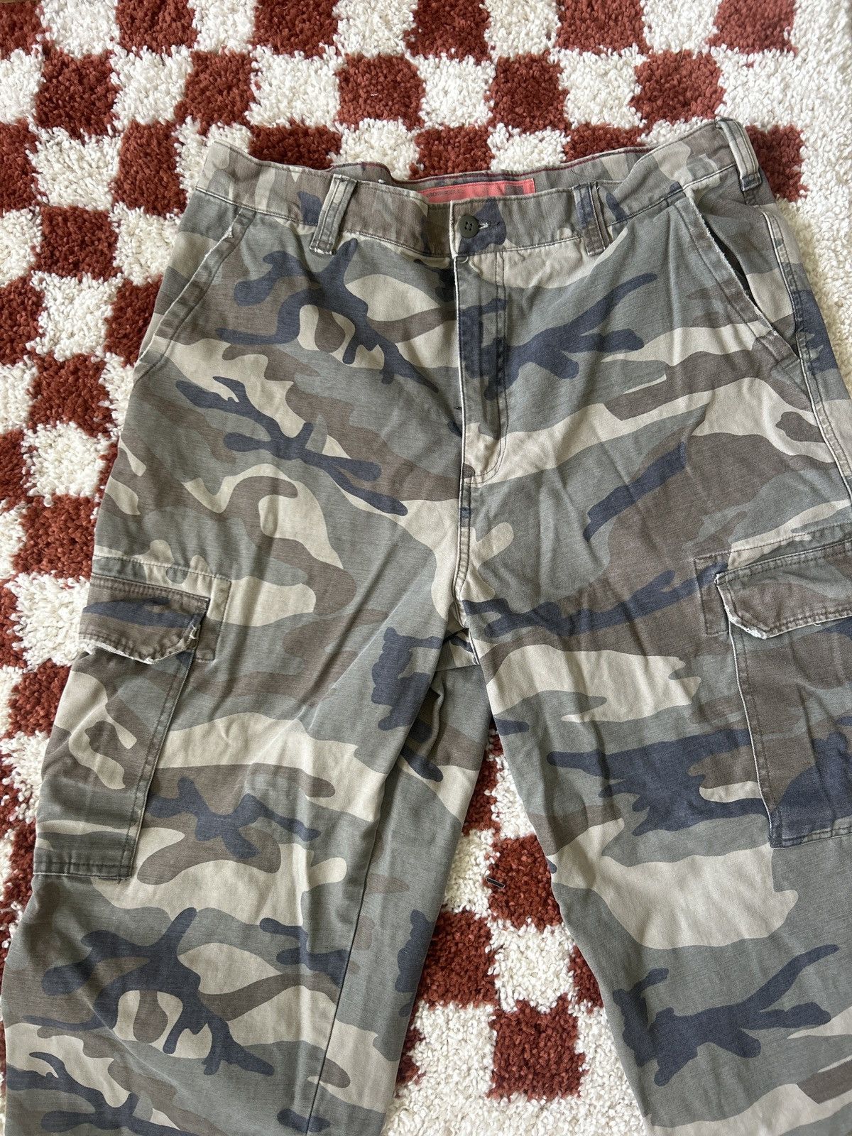 Vintage Vintage Camo Cargo Pants Size US 38 / EU 54 - 1 Thumbnail