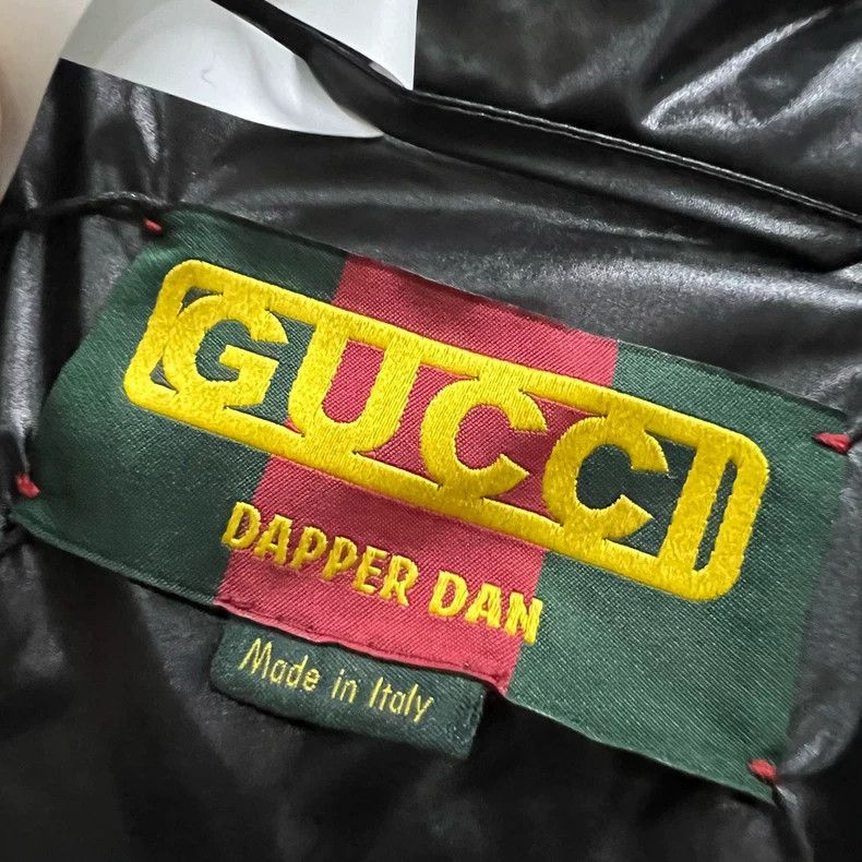 Gucci Gucci Black and gold full-print old flower hooded jacket 25 Size US M / EU 48-50 / 2 - 4 Thumbnail