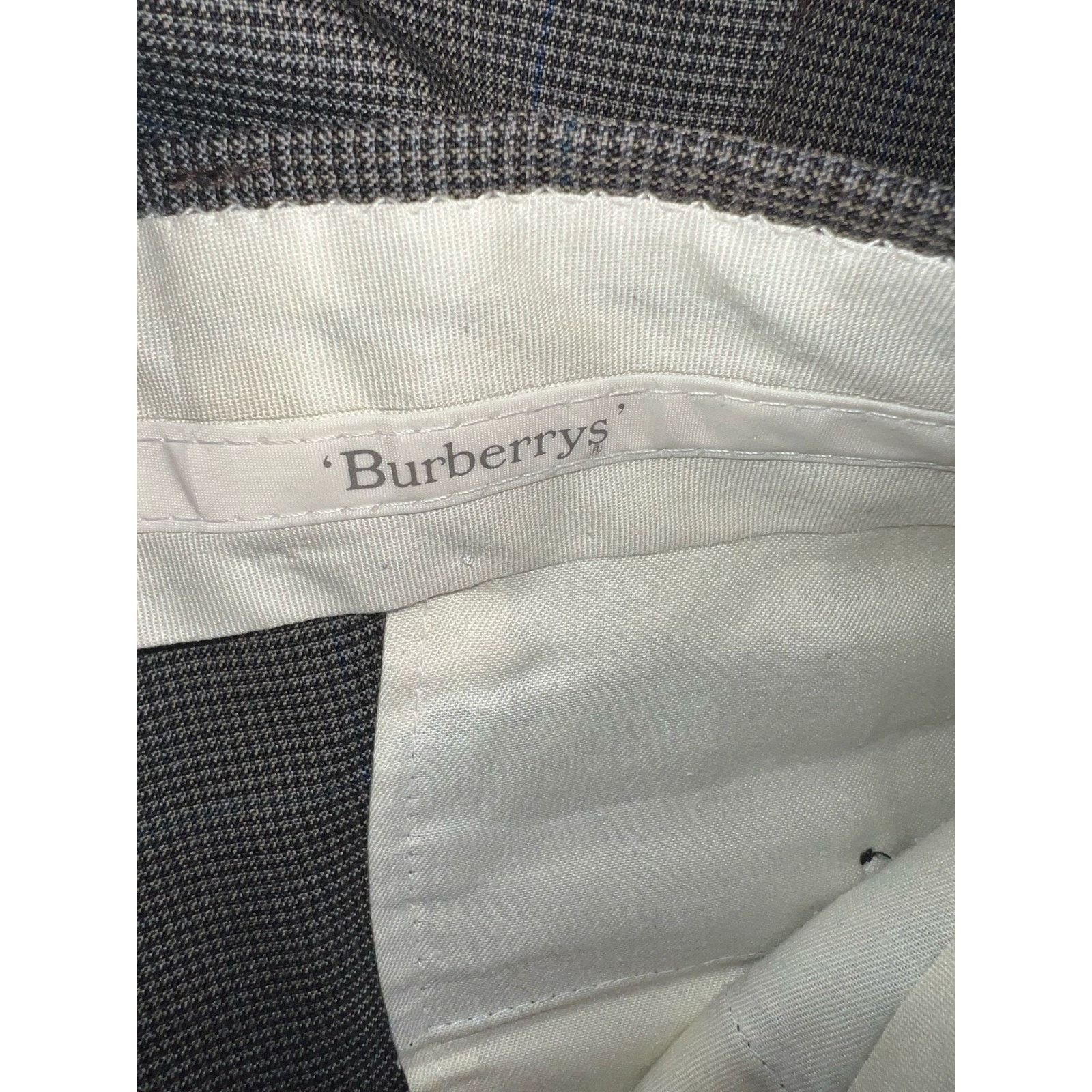 Burberry Vintage Burberry's 100% Wool 2 Button Suit Size 44 R Size 44R - 10 Thumbnail