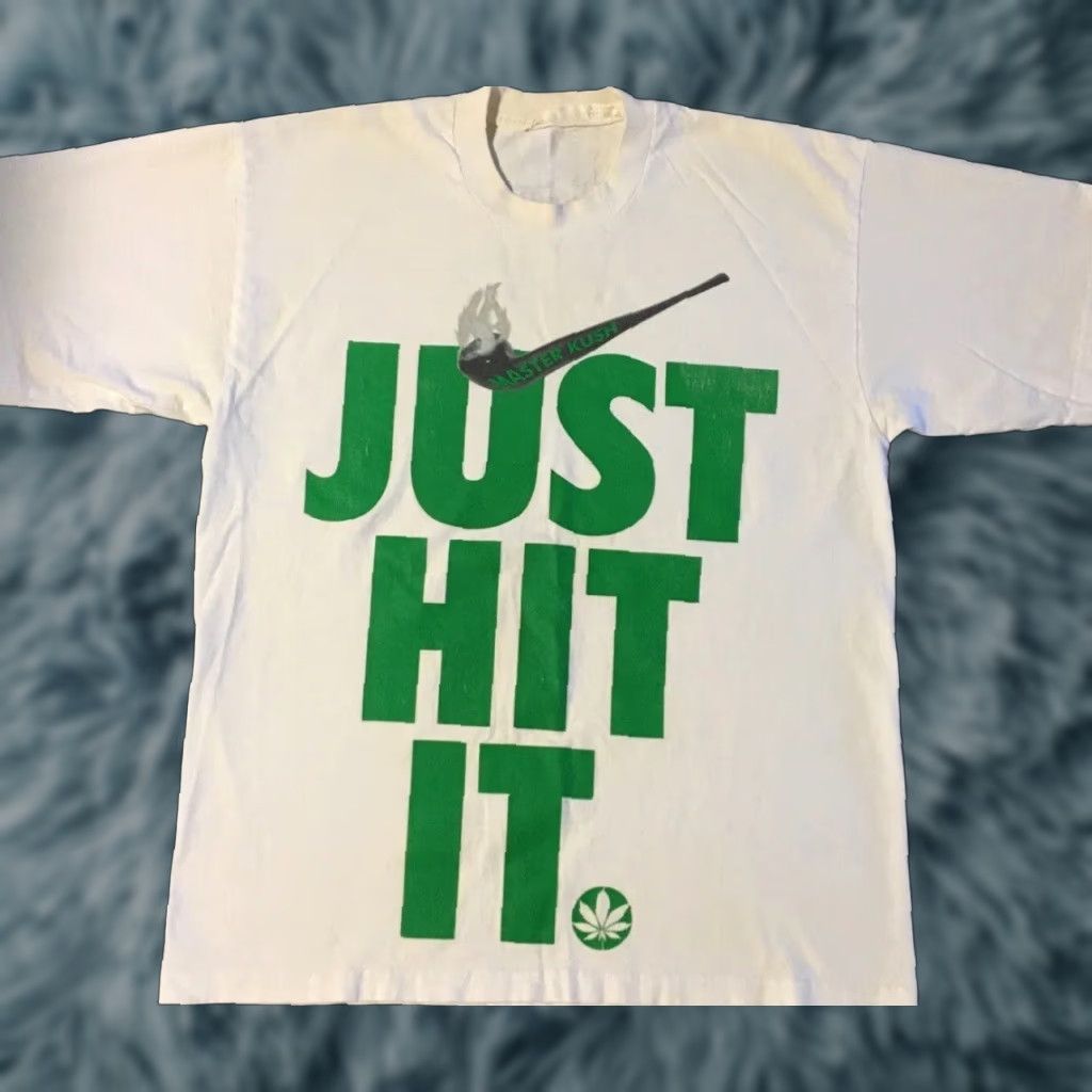 Nike VINTAGE Just Hit It Faded Nike Parody Shirt XL White 80s 90s Grunge Humor Marijuana Drugs Ganja Stoner Weed 420 T-Shirt Mens Size US XL / EU 56 / 4 - 1 Thumbnail