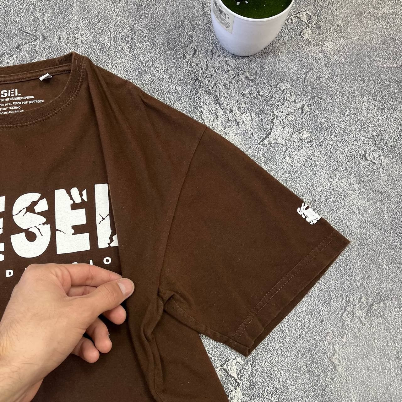 Diesel Vintage Diesel Denim Division 90s Big Logo Brown T-Shirt Size US L / EU 52-54 / 3 - 9 Thumbnail