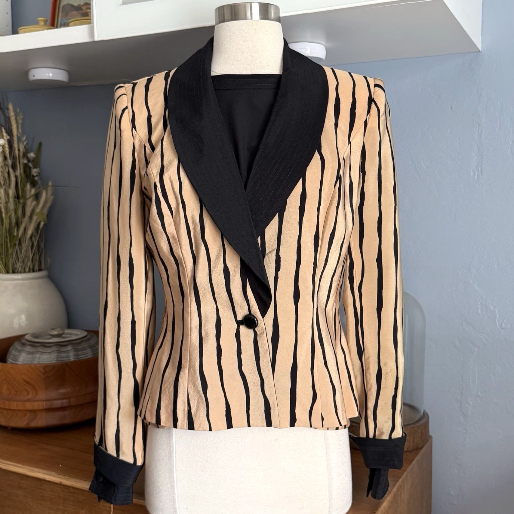 Vintage VINTAGE DAVID HAYES 3pc Silk Blouse Blazer Skirt Suit - Striped - Size M/L - Women - Classic Fit - 80s 90s City Preppy Holiday Party Workwear Size M / US 6-8 / IT 42-44 - 5 Thumbnail