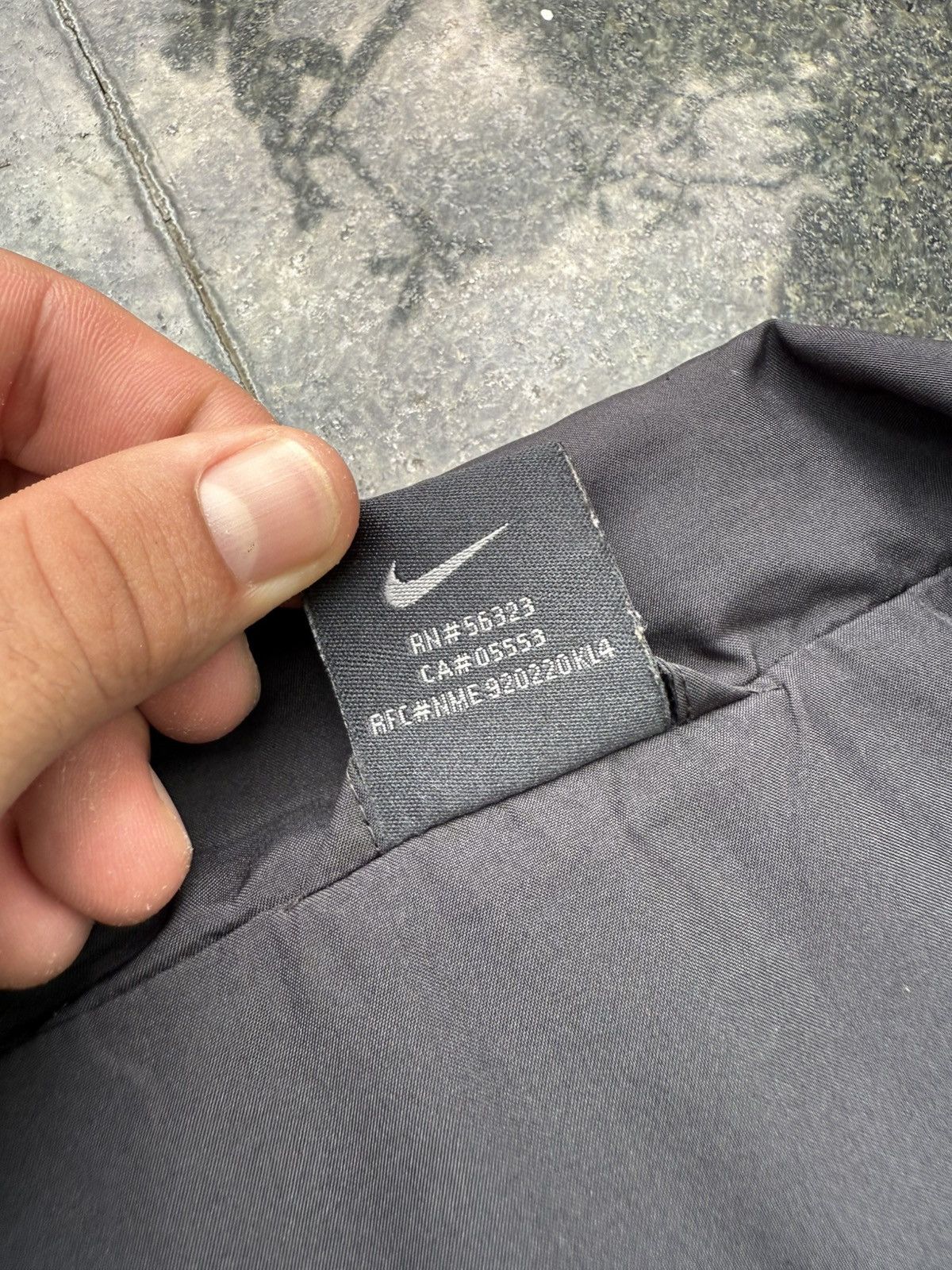 Nike 90’s NIKE RARE SWOOSH Y2K RETRO VINTAGELOGO ZIP NYLON JACKET Size US XL / EU 56 / 4 - 11 Thumbnail