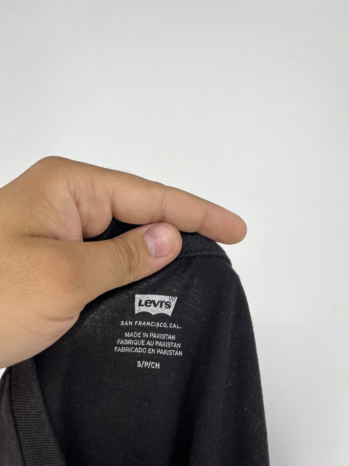 Levi's × Vintage Vintage Levi’s Wolf T-Shirt Nature Tee Boxy Size US S / EU 44-46 / 1 - 11 Thumbnail