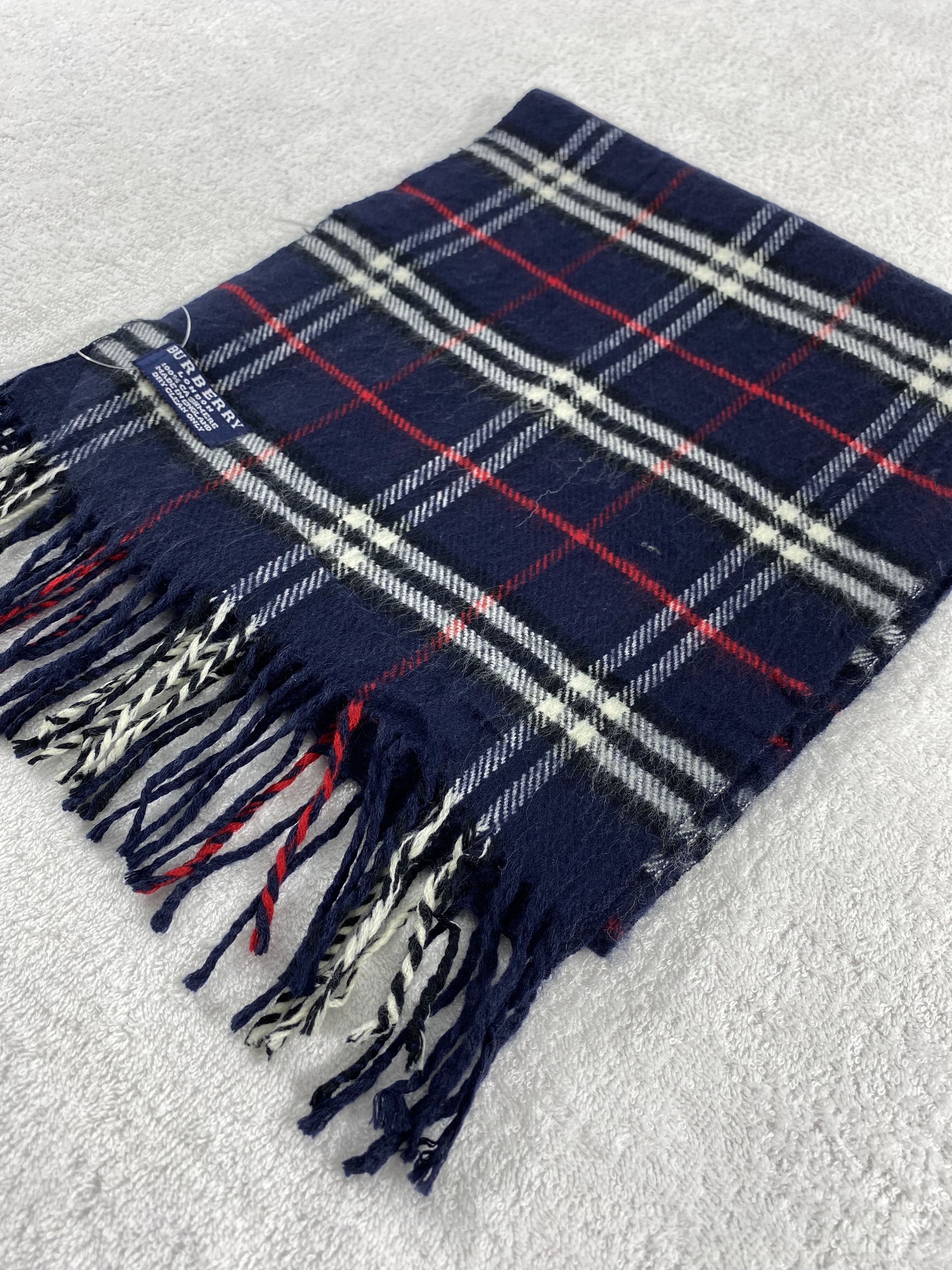Burberry Vintage Burberry Scarf/Muffler/Neckwear MF762 Size ONE SIZE - 3 Thumbnail