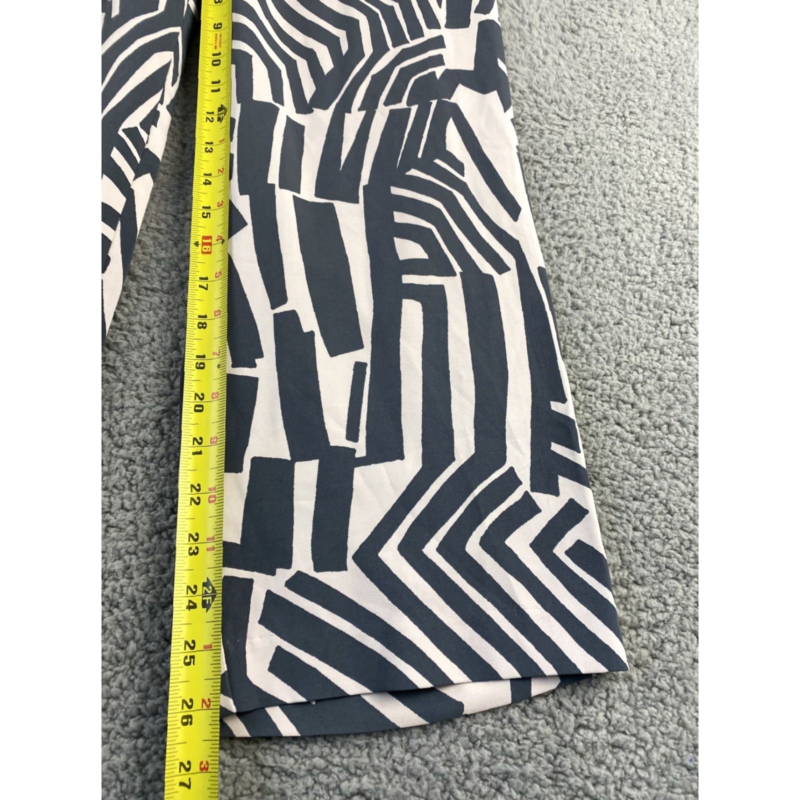 Ann Taylor LOFT Womens Pants Pull On Lightweight XS Gray Viscose Straight P / 37- 17 Regular Size Type: Pants, Women Size 26" / US 2 / IT 38 - 5 Thumbnail