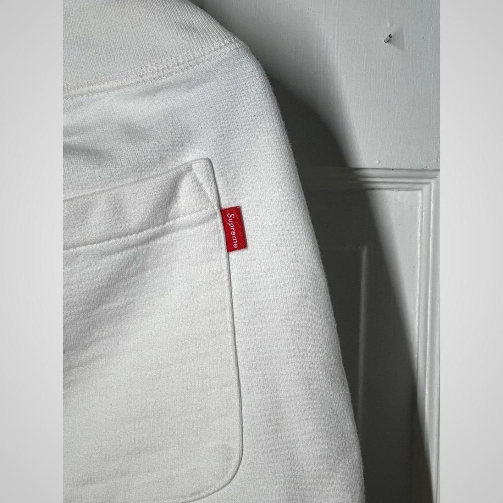 Supreme Supreme in god we trust Size US 32 / EU 48 - 8 Thumbnail