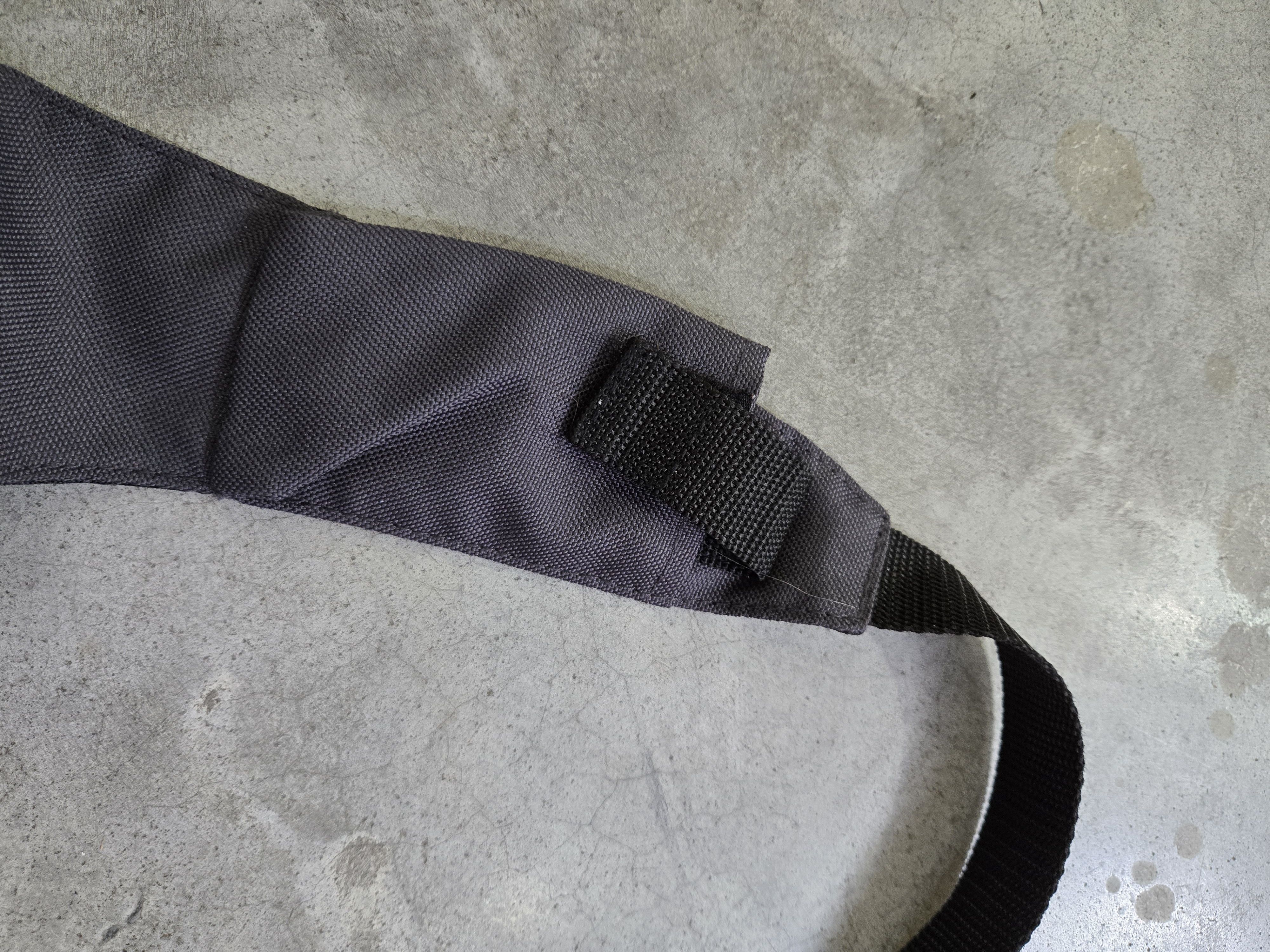 Adidas × Vintage 🔥 Vintage Adidas Crossbody Bag – Minimalist 2000s Style 🔥 Size ONE SIZE - 5 Thumbnail