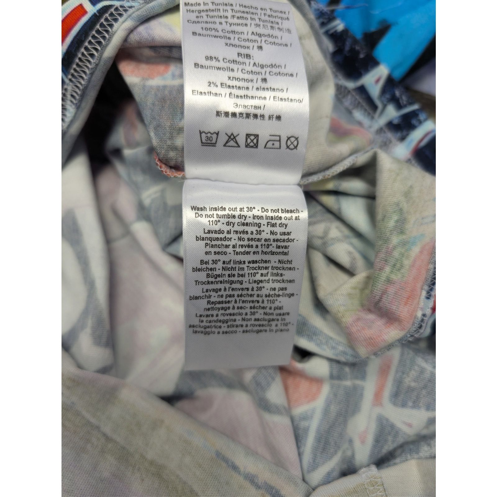 Vivienne Westwood o1rshd1 Classic Graffiti Print T-Shirt in Multiolor Size US S / EU 44-46 / 1 - 19 Thumbnail