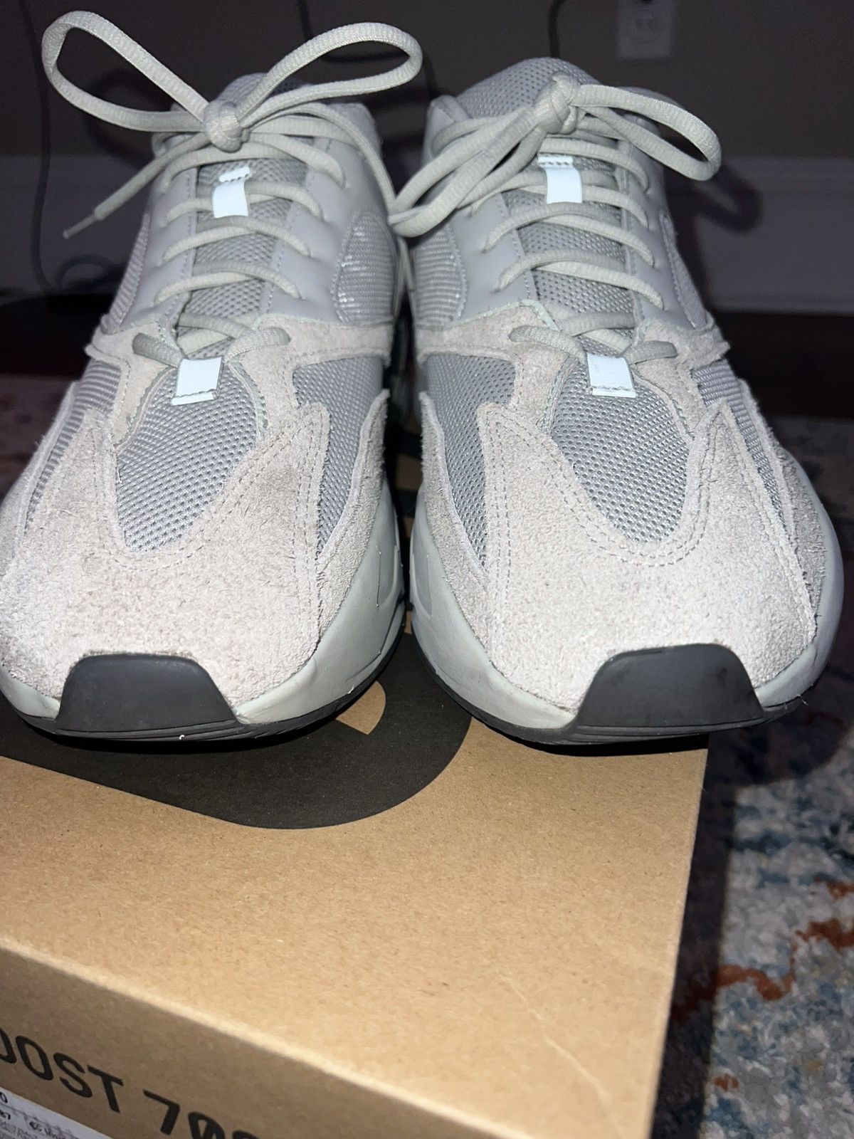 Adidas × Kanye West Yeezy Boost 700 Salt Size US 13 / EU 46 - 11 Thumbnail