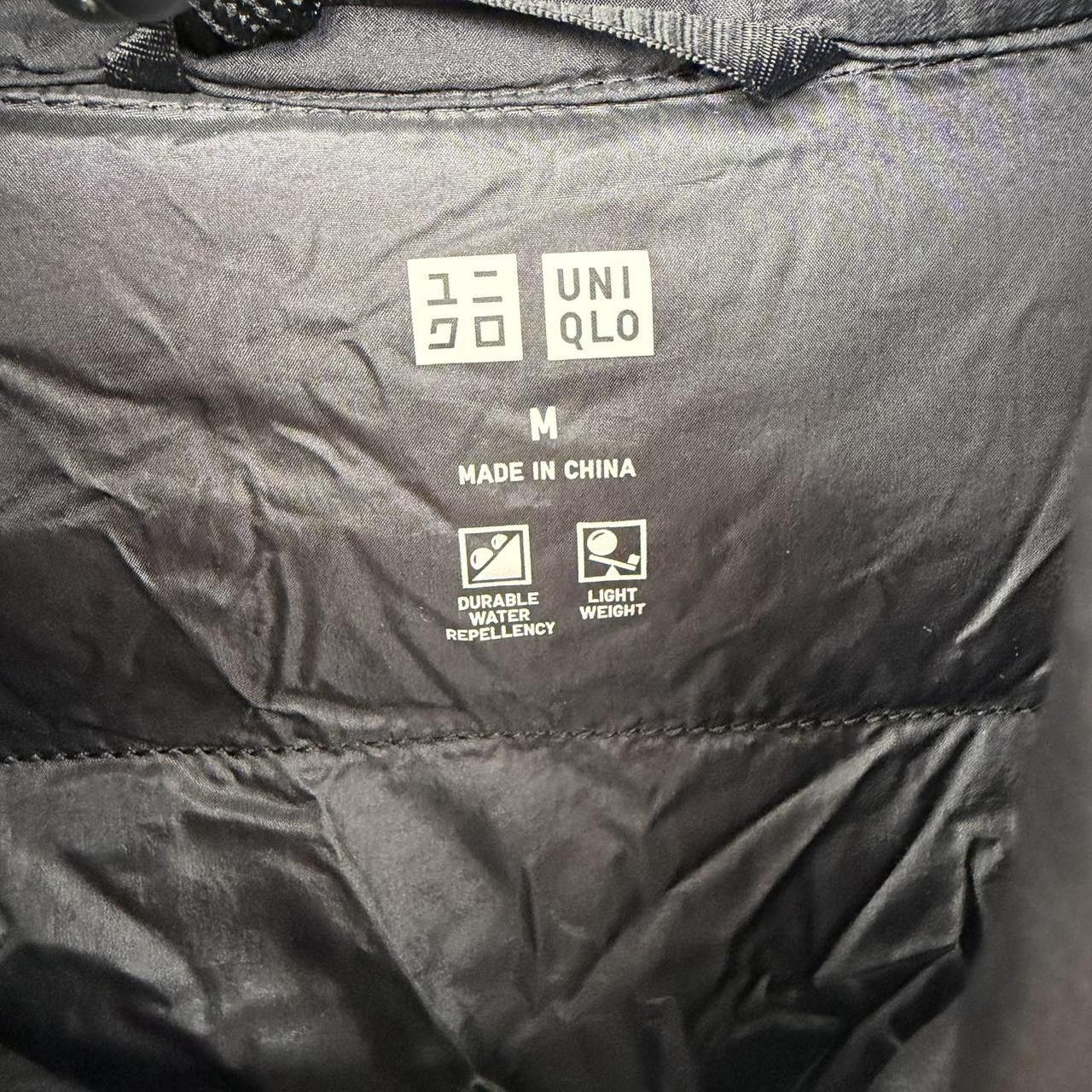 Uniqlo Uniqlo Ultra Light Down Jacket Women's Medium Black Puffer Size M / US 6-8 / IT 42-44 - 2 Thumbnail