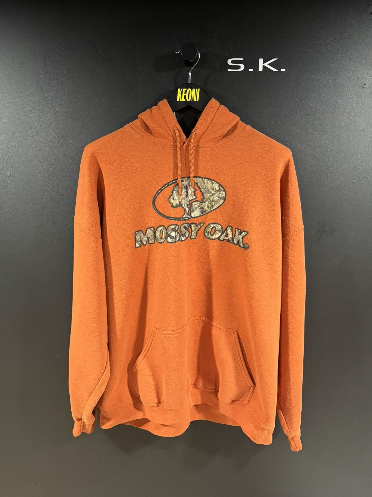 Mossy Oaks 2010s Vintage Mossy Oak Orange & Camo Faded Hoodie XXL Size US XXL / EU 58 / 5 - 1 Thumbnail