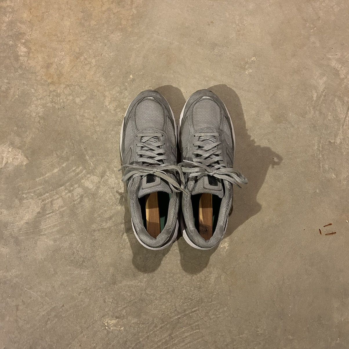 New Balance New Balance 990v5 Grey White US 10.5 Made in USA 🇺🇸 Size US 10.5 / EU 43-44 - 8 Thumbnail