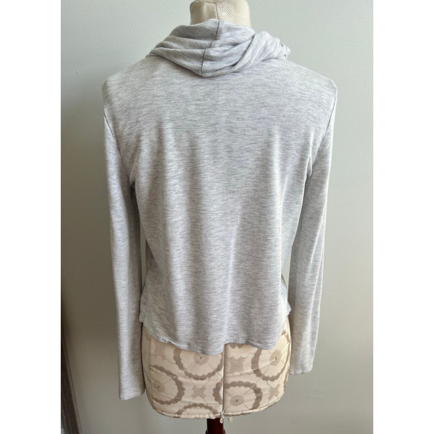 Jessica Simpson Jessica Simpson Fringe Cowl Neck Long Sleeve Sweater Small Size S / US 4 / IT 40 - 4 Thumbnail