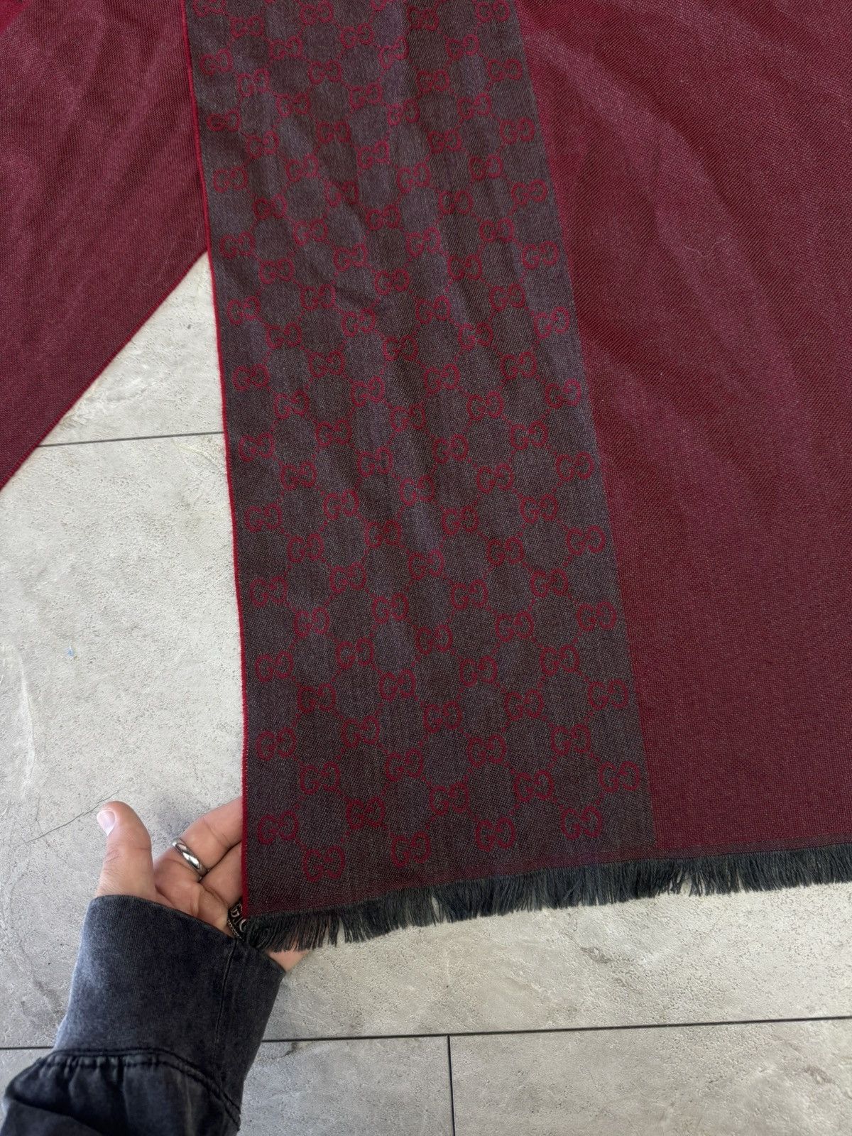 Gucci Gucci Wool Red Printed Reversible Scarf Size ONE SIZE - 2 Thumbnail