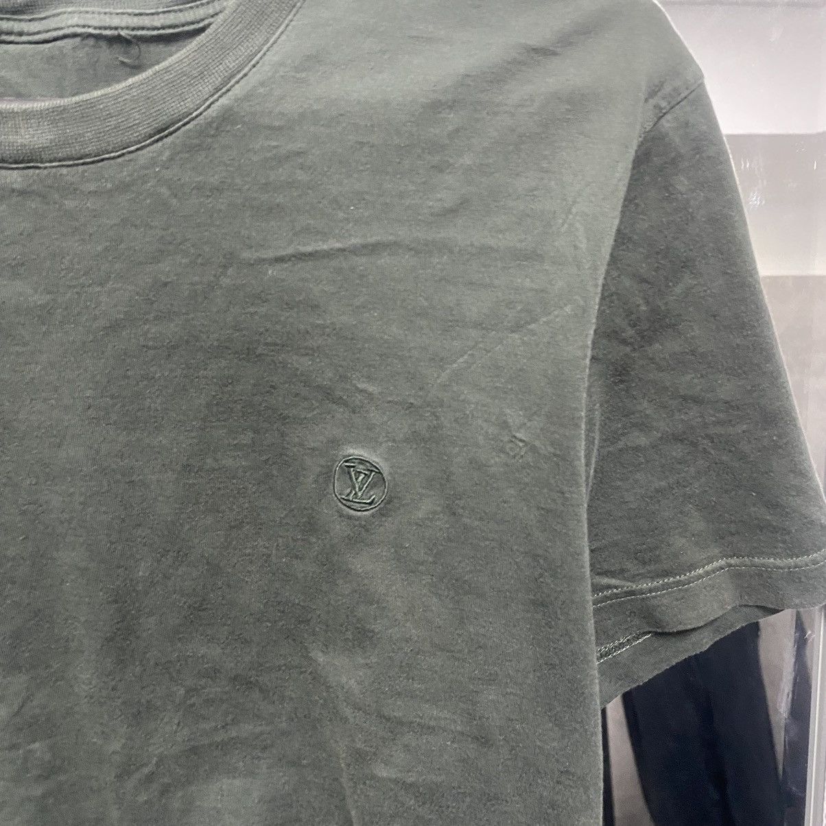 Louis Vuitton Louis Vuitton T-Shirt Size US M / EU 48-50 / 2 - 6 Thumbnail