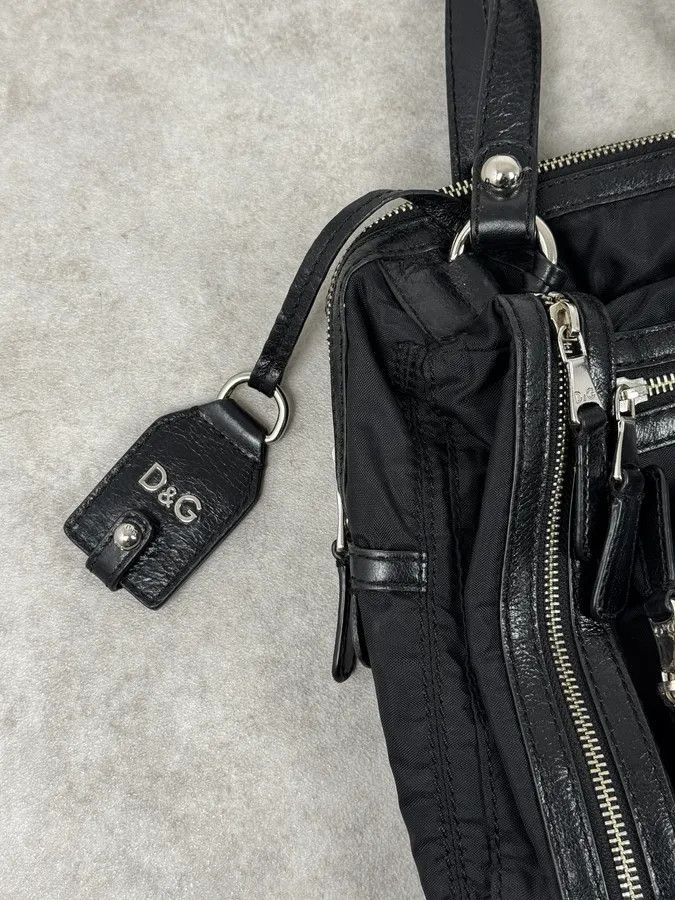 Dolce & Gabbana 2000s Dolce & Gabbana Black Cargo Zip Handle Bag Size ONE SIZE - 7 Thumbnail