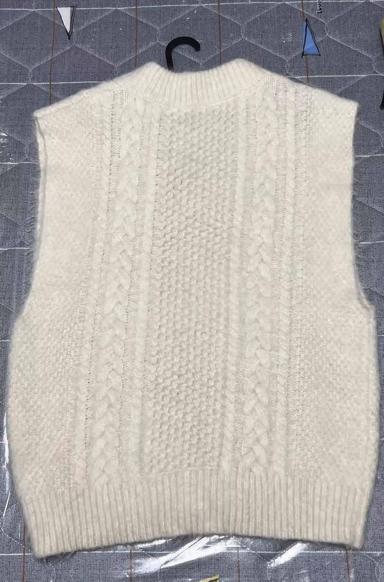 Maison Margiela Maison Margiela Runway horsehair white vest 2501-Nextarrow Size US S / EU 44-46 / 1 - 2 Thumbnail