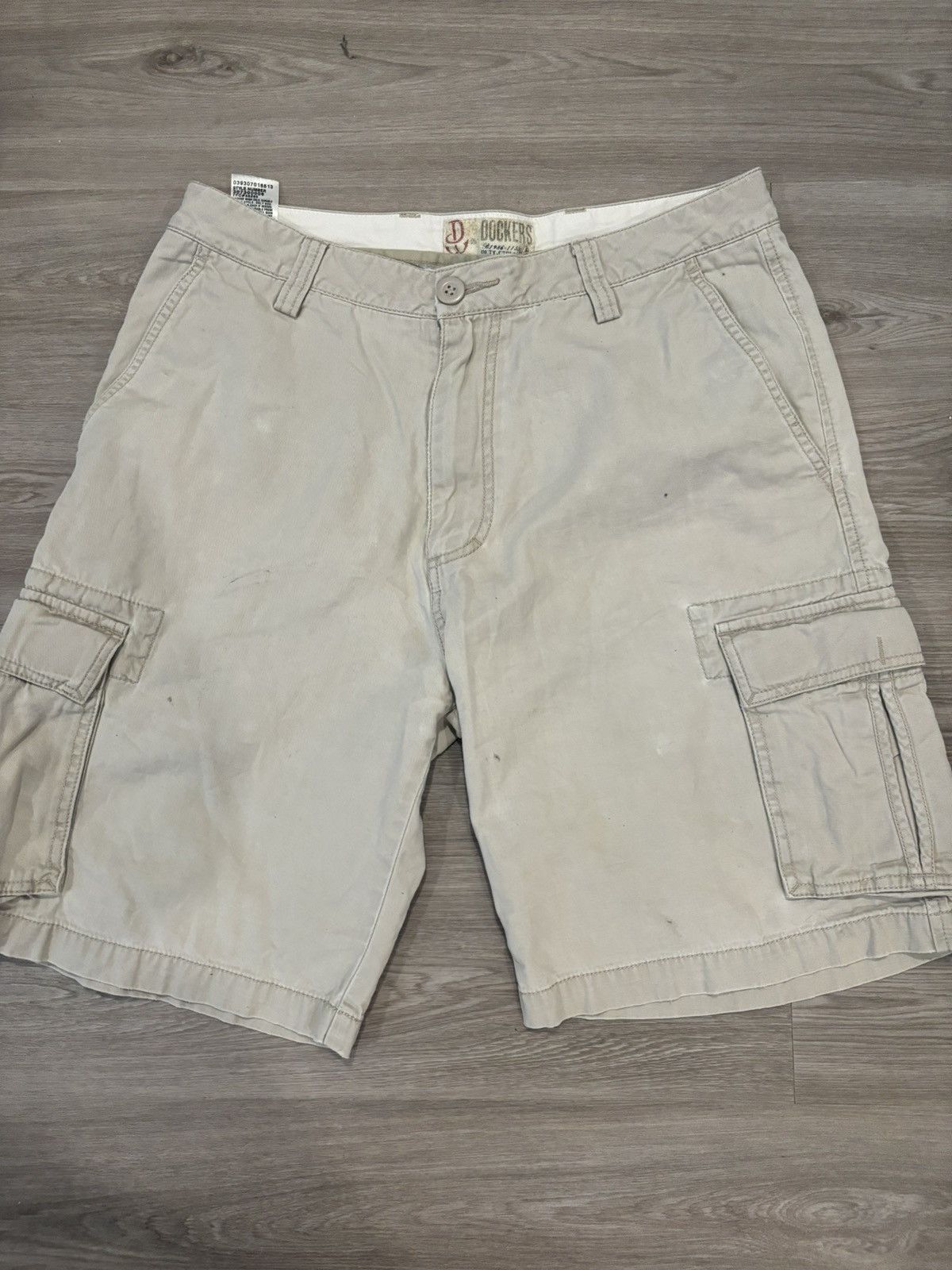 Dockers Cargo Shorts Size US 33 - 1 Thumbnail
