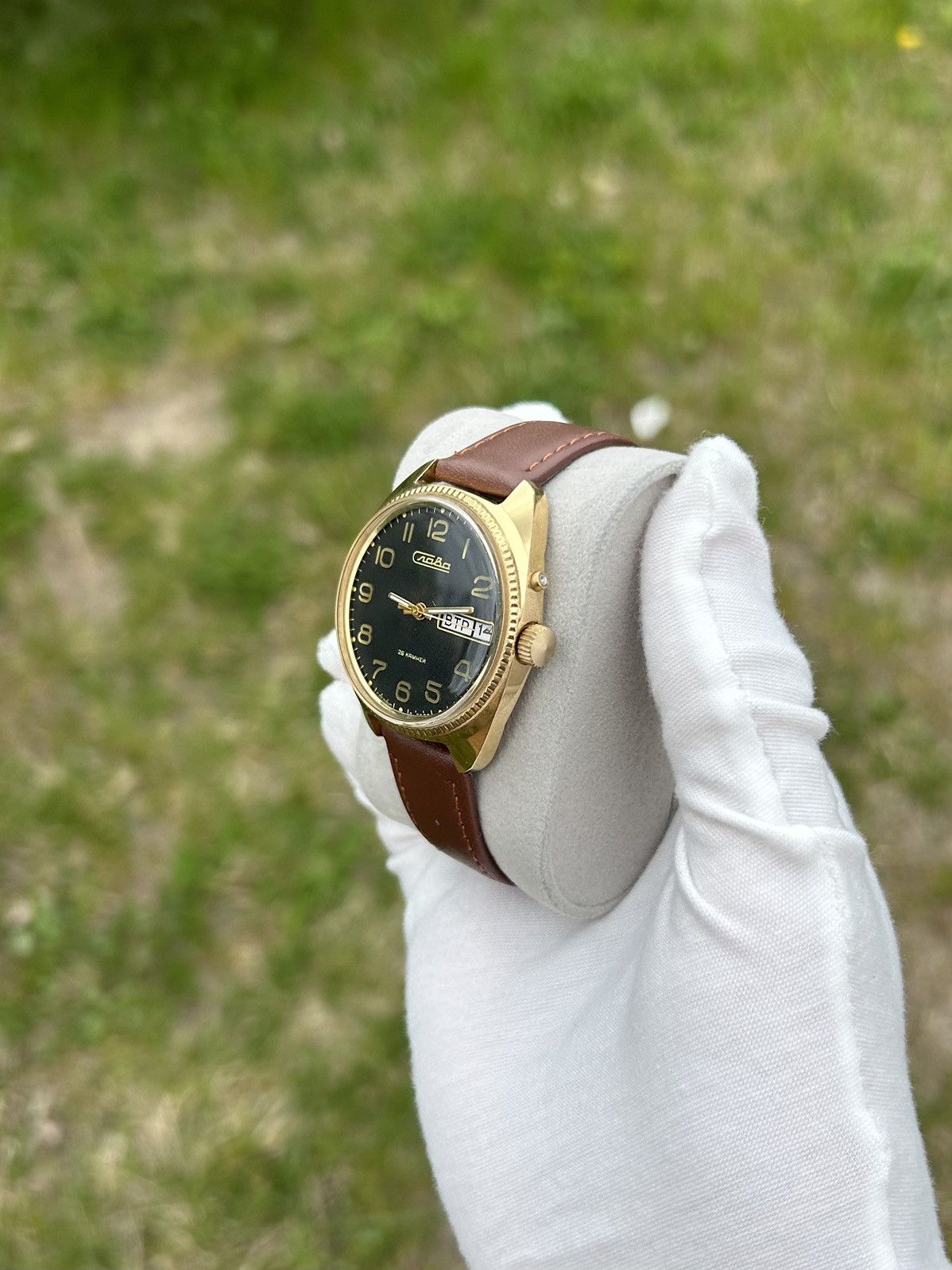 Vintage Vintage Watch Slava USSR Soviet Mechanical 1980s Size ONE SIZE - 16 Thumbnail