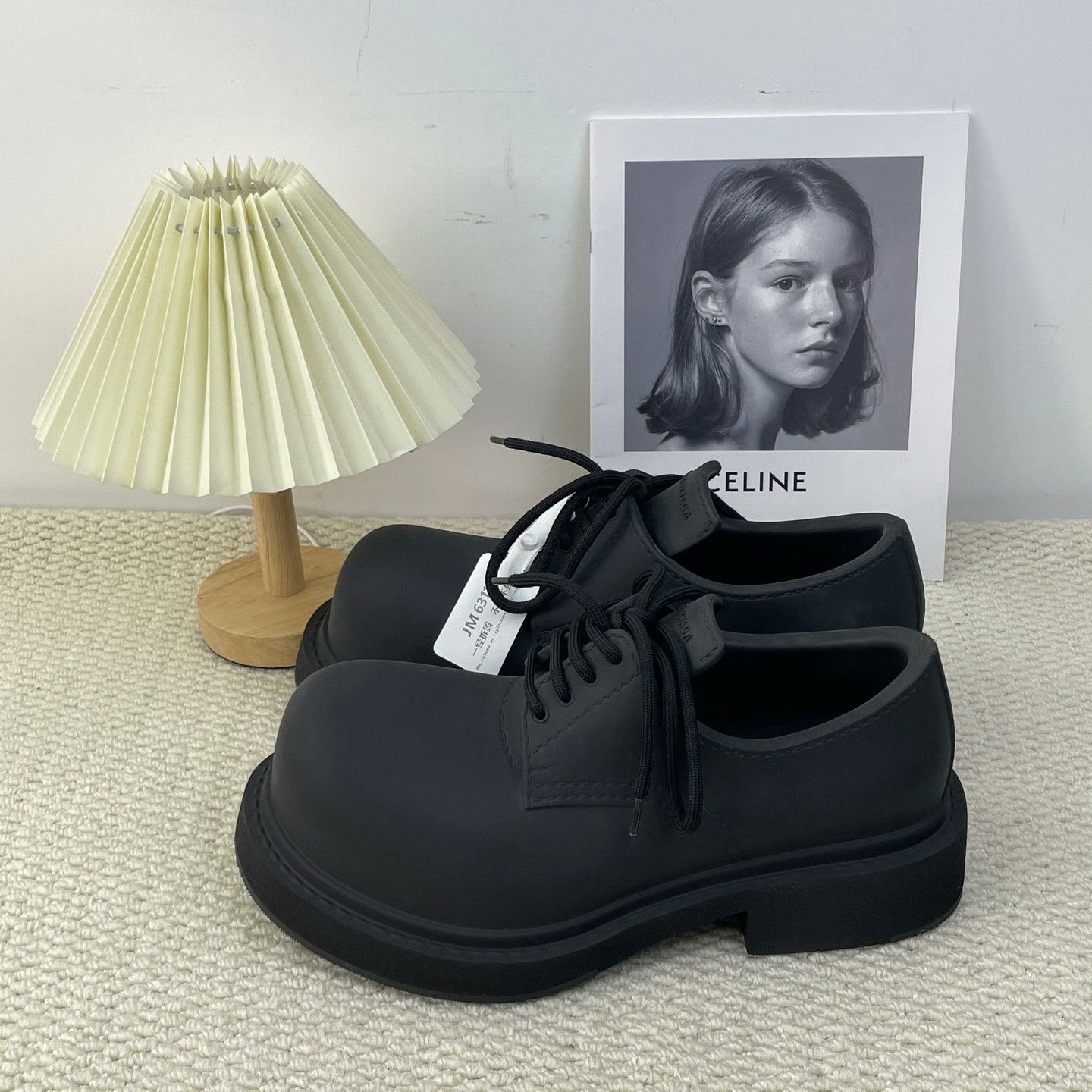 Balenciaga Balenciaga Lowtop Sneakers 6 Men Size US 6 / EU 39 - 1 Thumbnail