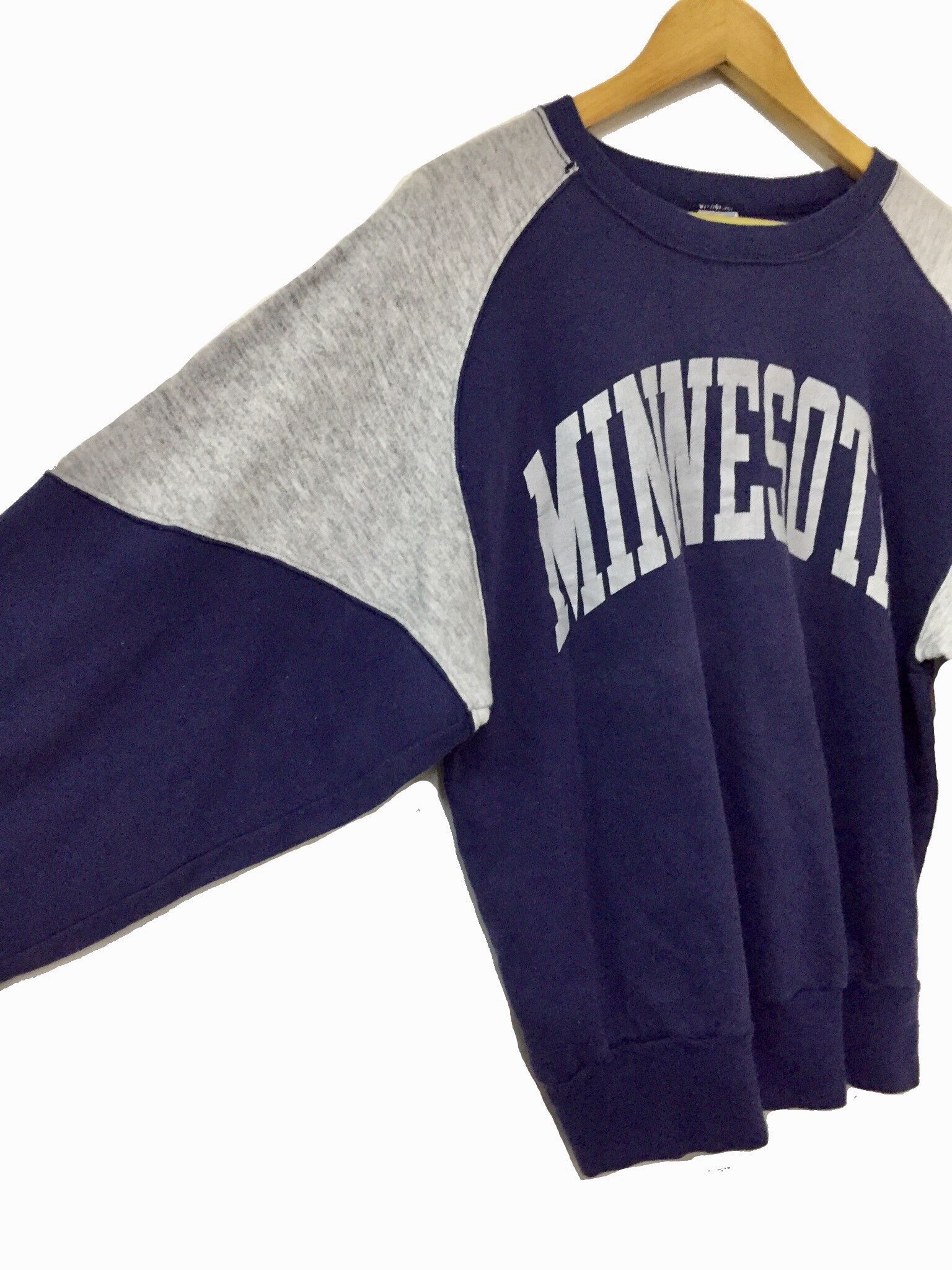 Champion VINTAGE CHAMPION MINNESOTA USA LOGO SWEATSHIRT Size US M / EU 48-50 / 2 - 6 Thumbnail