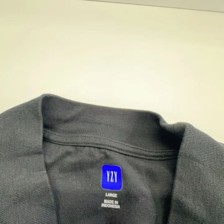 Balenciaga Balenciaga YEEZY x GAP x Balenciaga Logo Crop Tee -2507 Size US L / EU 52-54 / 3 - 7 Thumbnail
