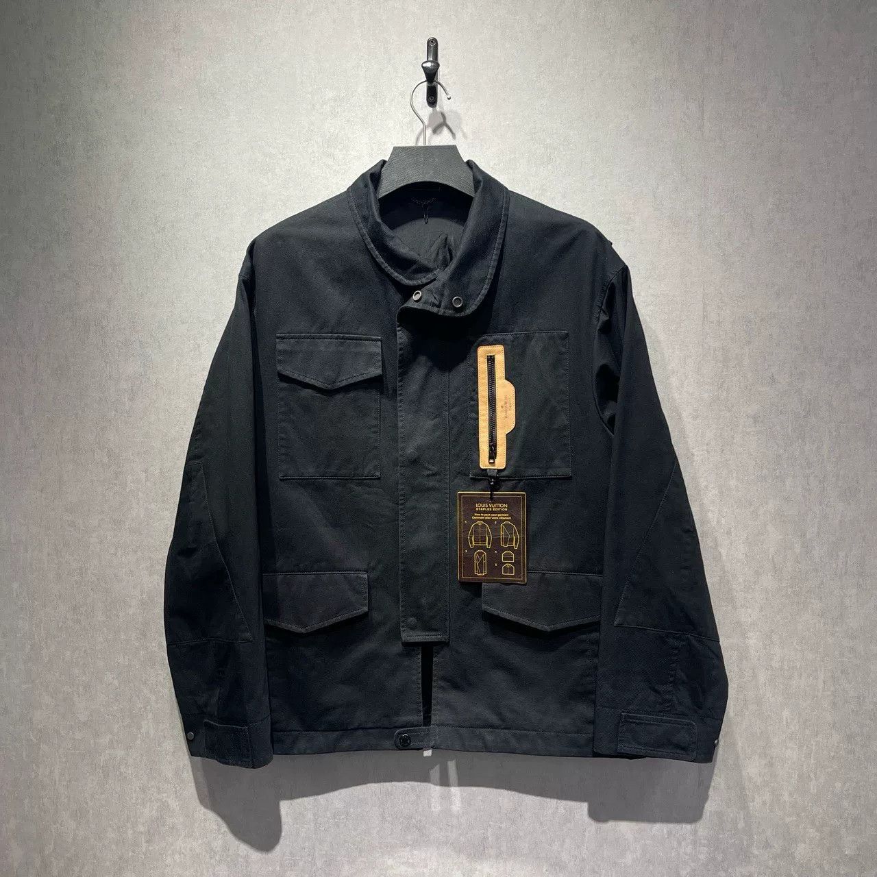 Louis Vuitton louis vuitton staples edition work jacket Size US L / EU 52-54 / 3 - 1 Thumbnail